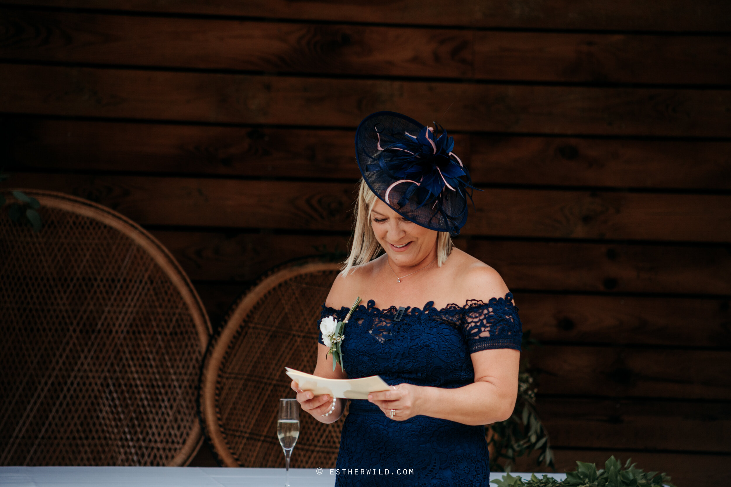 Ffolkes_Arms_Kings_Lynn_Norfolk_Wedding_Esther_Wild_Photographer_©Esther_Wild_263-IMG_0106.jpg