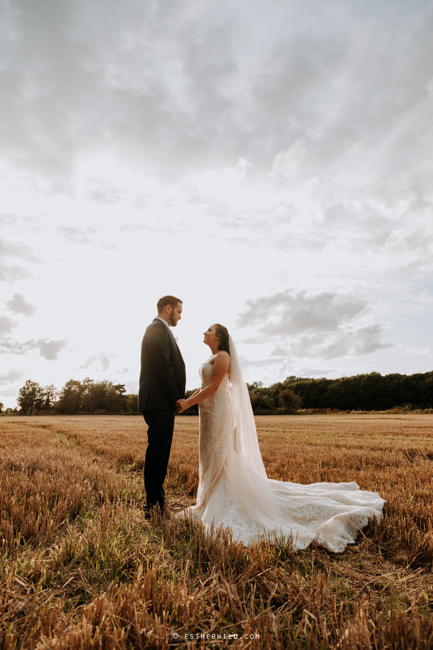 Ffolkes_Arms_Kings_Lynn_Norfolk_Wedding_Esther_Wild_Photographer_©Esther_Wild_545-IMG_1475.jpg