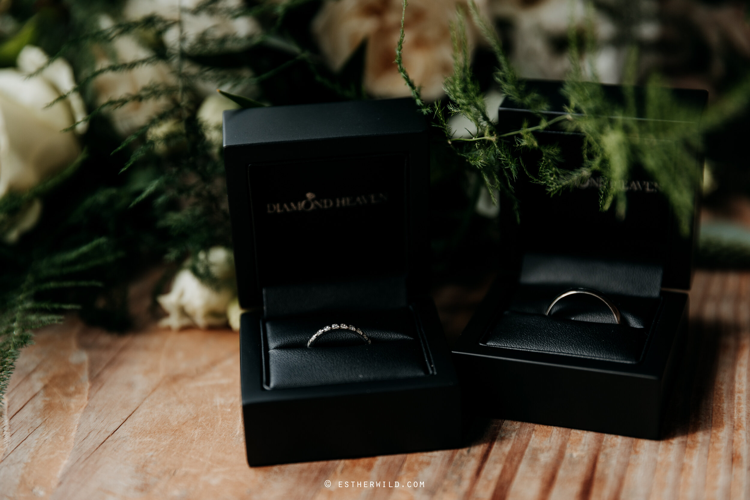 Cley_Barn_Drift_Norfolk_Wedding_Venue_Documentary_Photographer_Photography_Elopement©Esther_Wild_37-IMG_0139.jpg