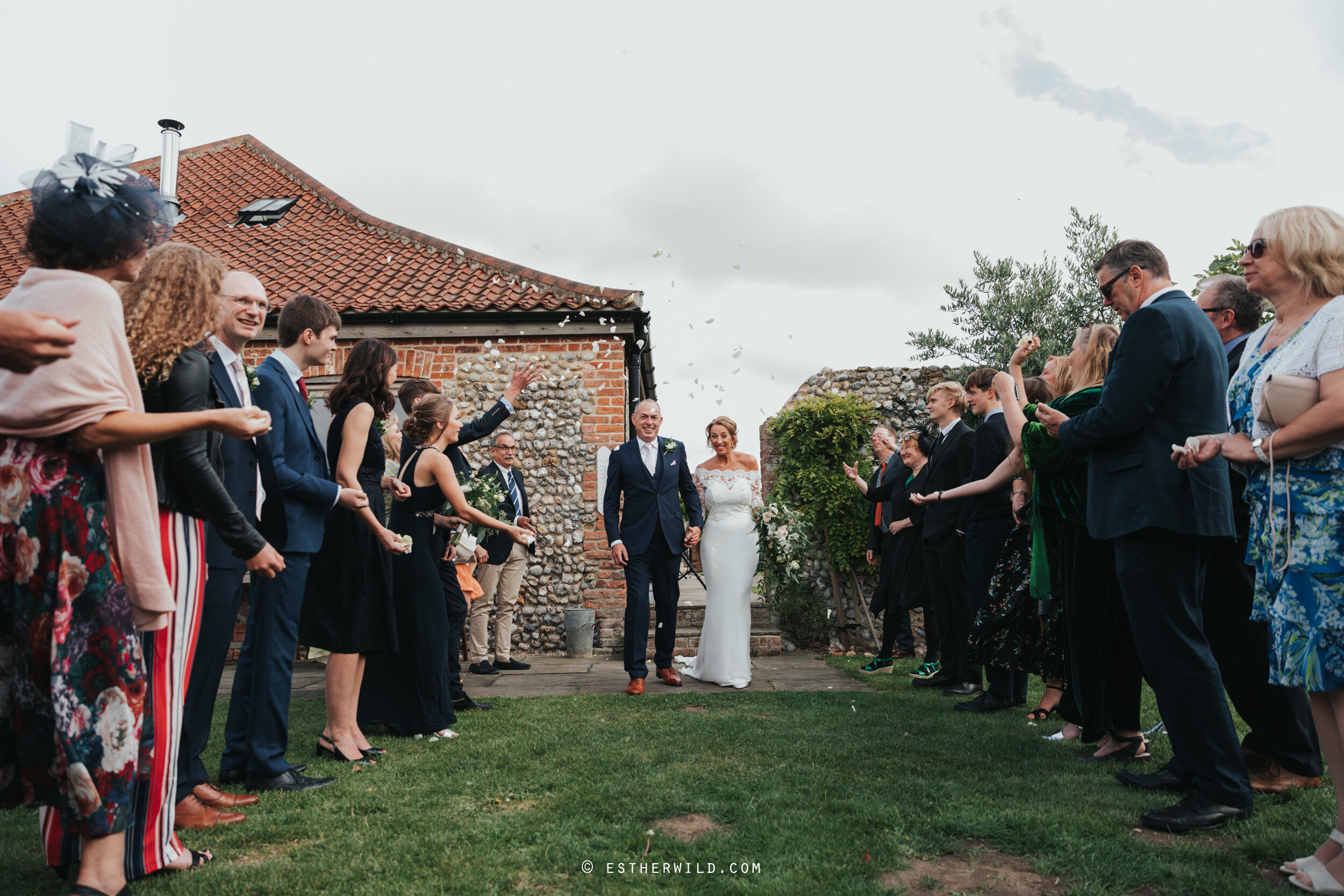 Cley_Barn_Drift_Norfolk_Wedding_Venue_Documentary_Photographer_Photography_Elopement©Esther_Wild_237-IMG_0607.jpg