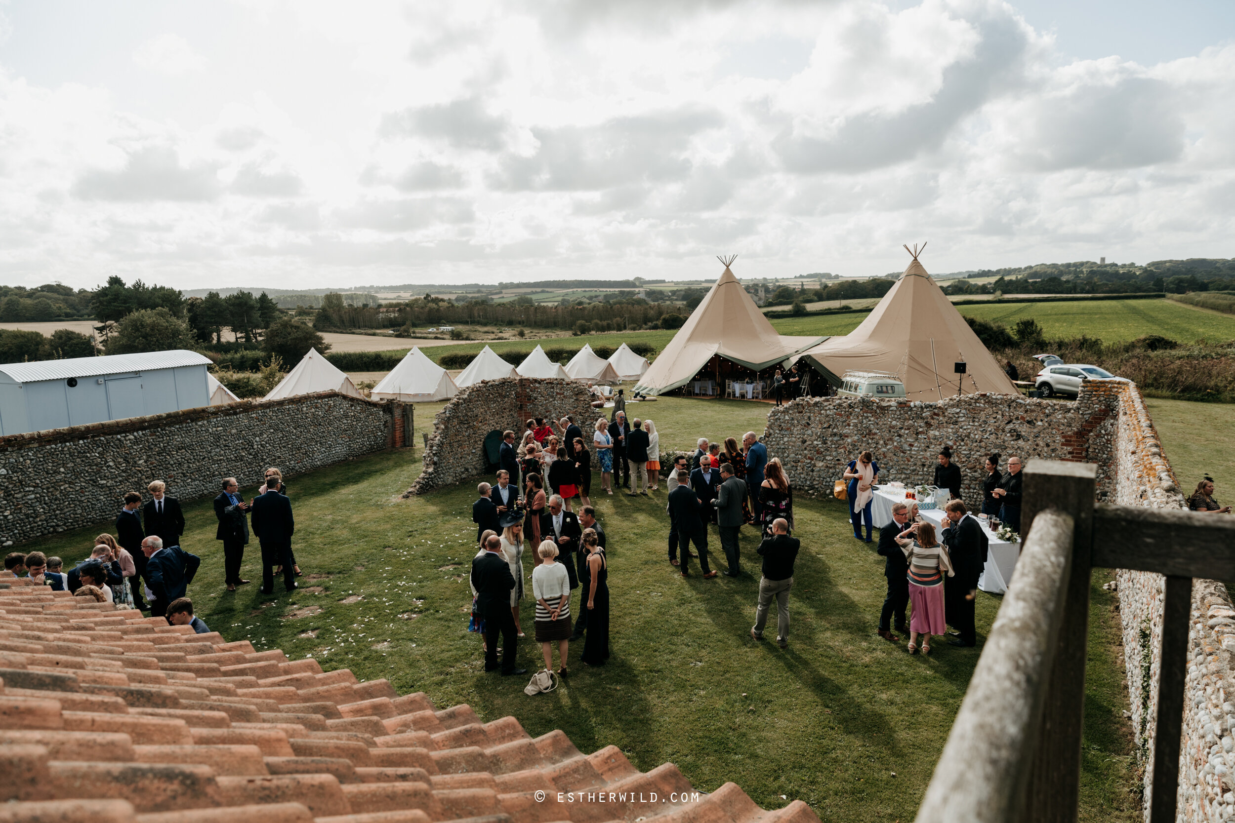 Cley_Barn_Drift_Norfolk_Wedding_Venue_Documentary_Photographer_Photography_Elopement©Esther_Wild_361-IMG_0931.jpg