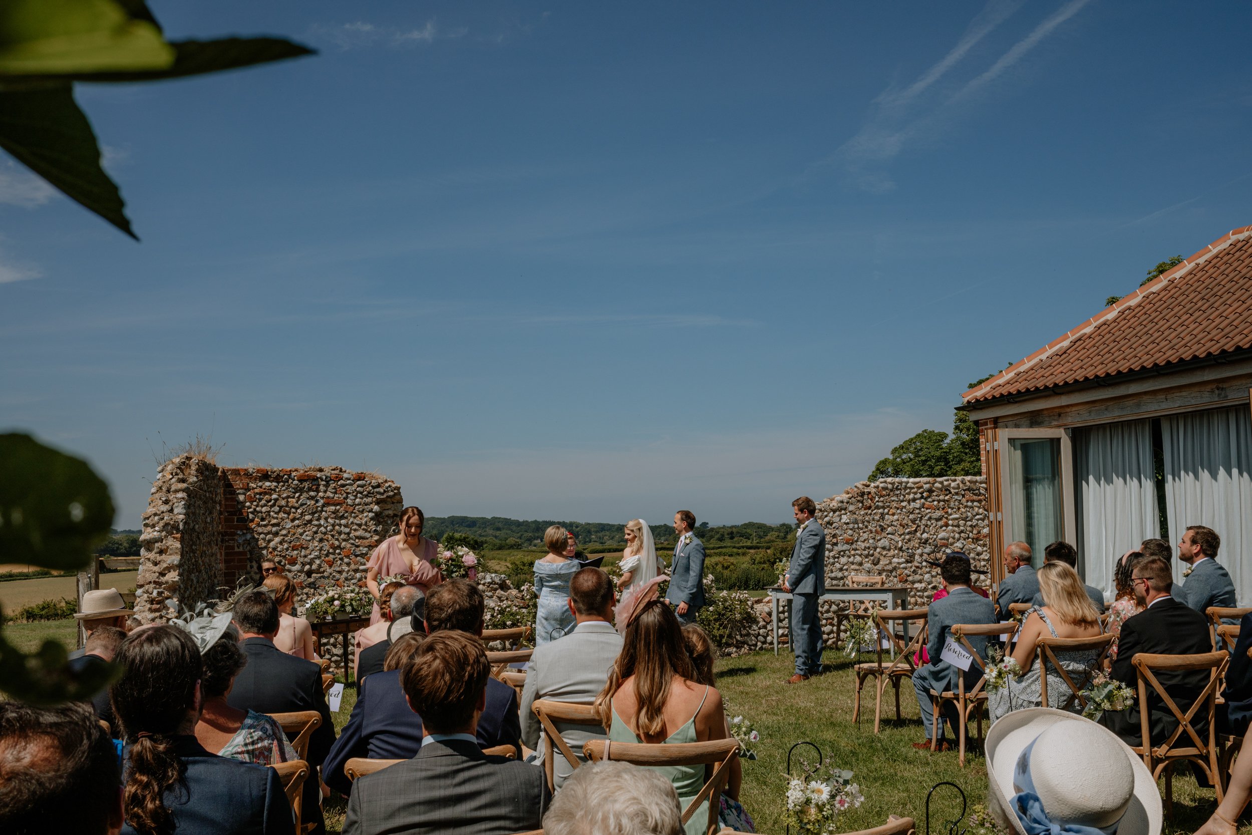 Barn_Drift_Norfolk_Beach_Wedding_Photographer_EstherWild-115.jpg