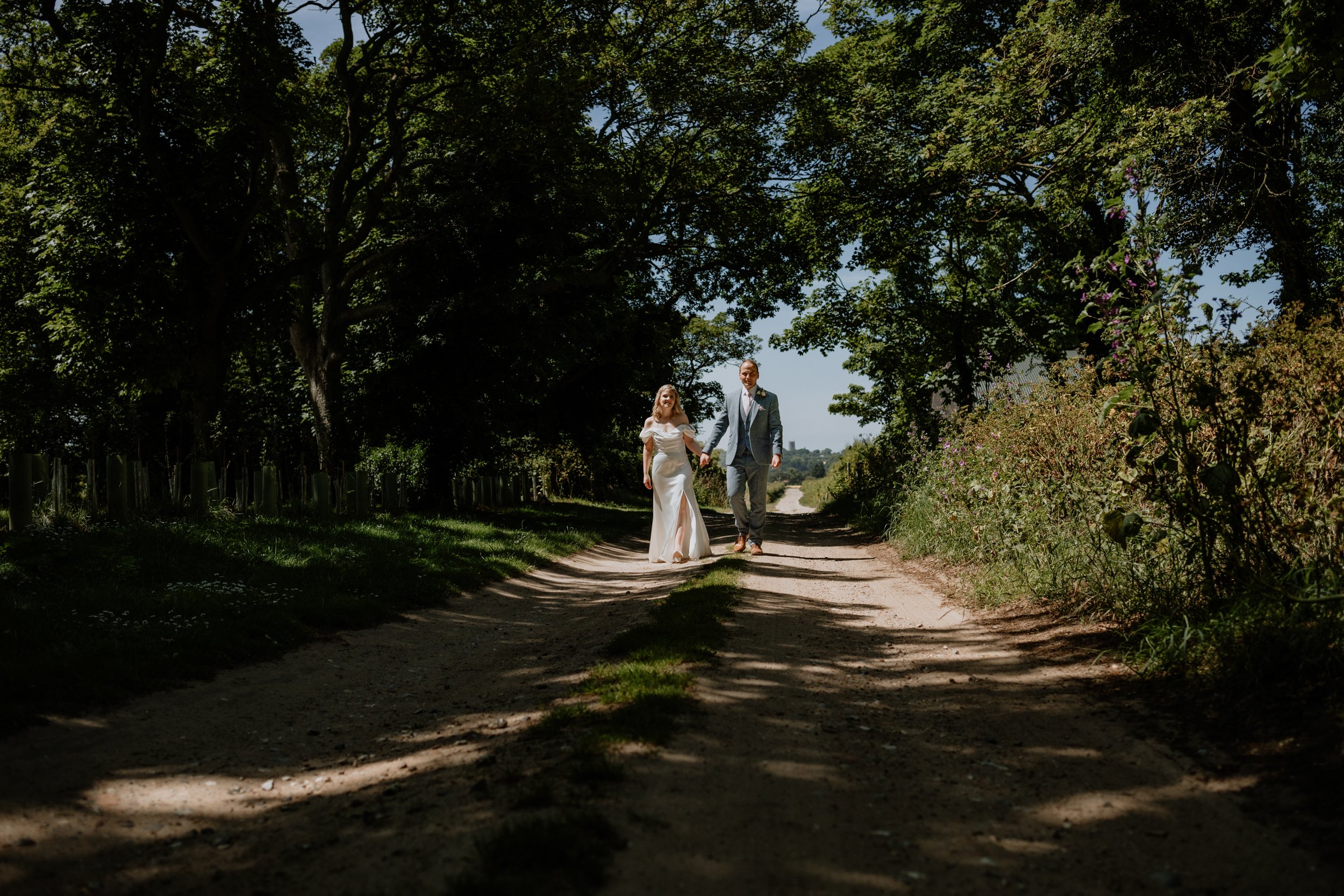 Barn_Drift_Norfolk_Beach_Wedding_Photographer_EstherWild-242.jpg