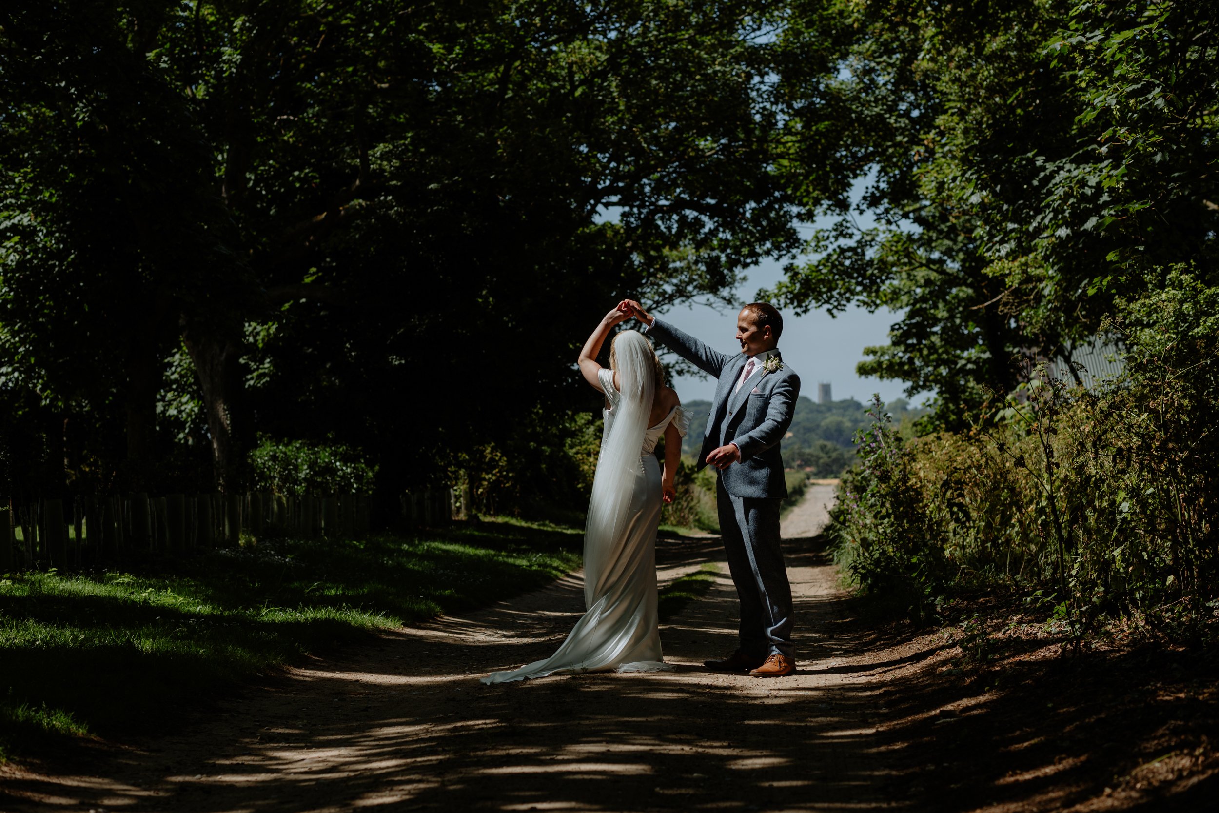 Barn_Drift_Norfolk_Beach_Wedding_Photographer_EstherWild-253.jpg