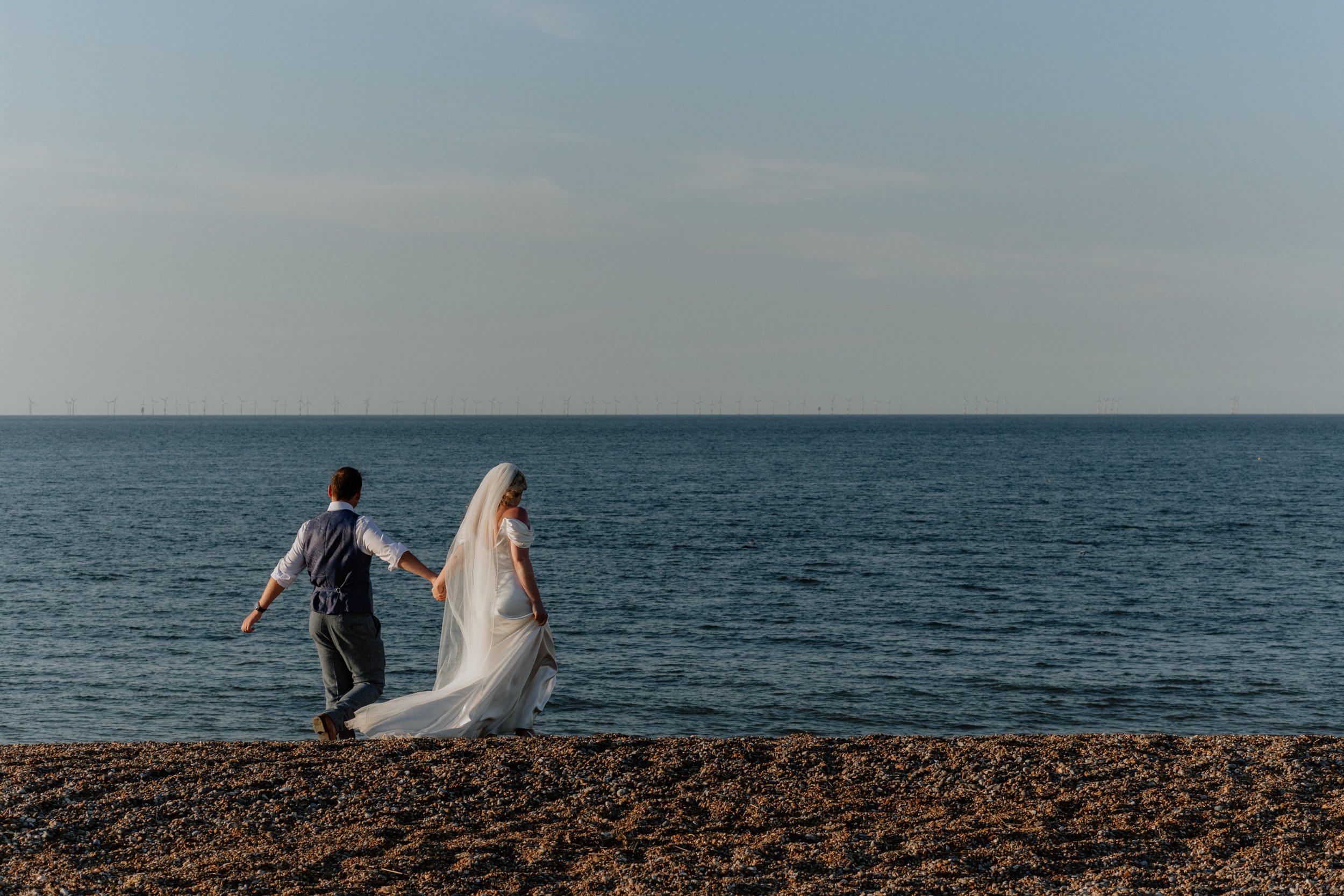 Barn_Drift_Norfolk_Beach_Wedding_Photographer_EstherWild-509.jpg