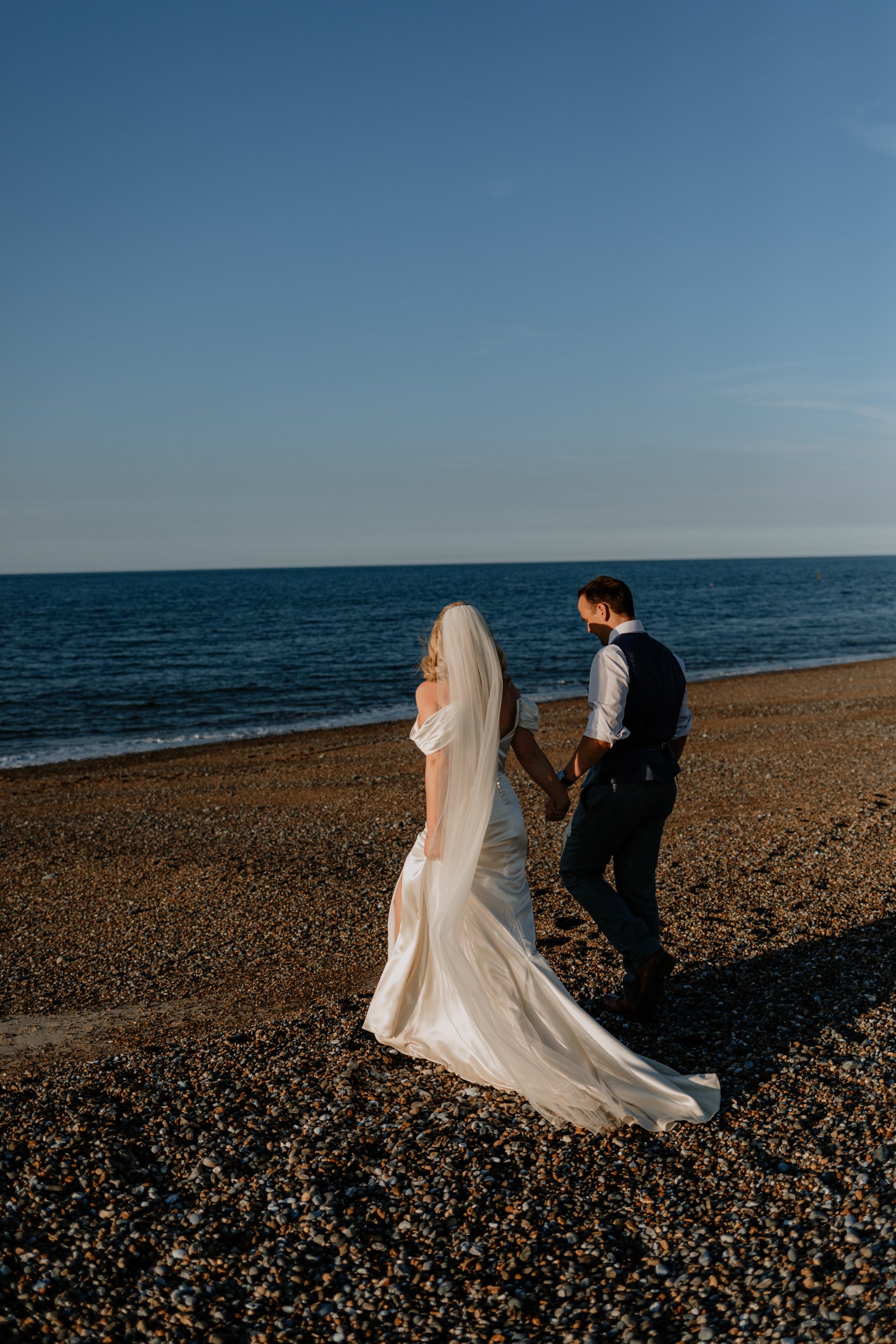 Barn_Drift_Norfolk_Beach_Wedding_Photographer_EstherWild-517.jpg