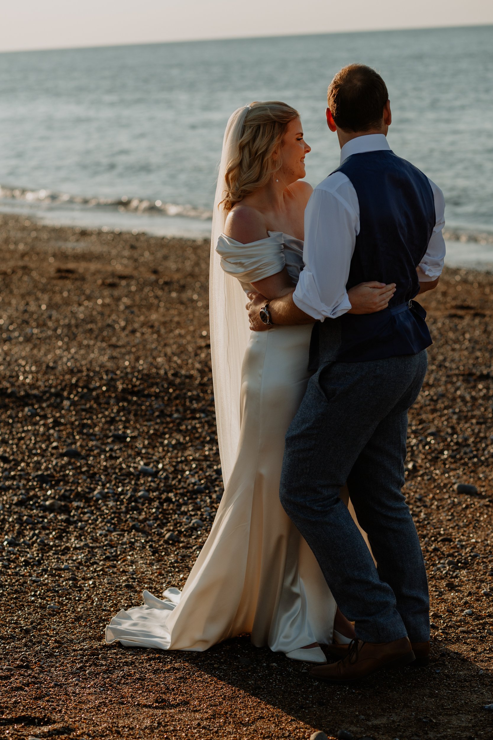 Barn_Drift_Norfolk_Beach_Wedding_Photographer_EstherWild-533.jpg