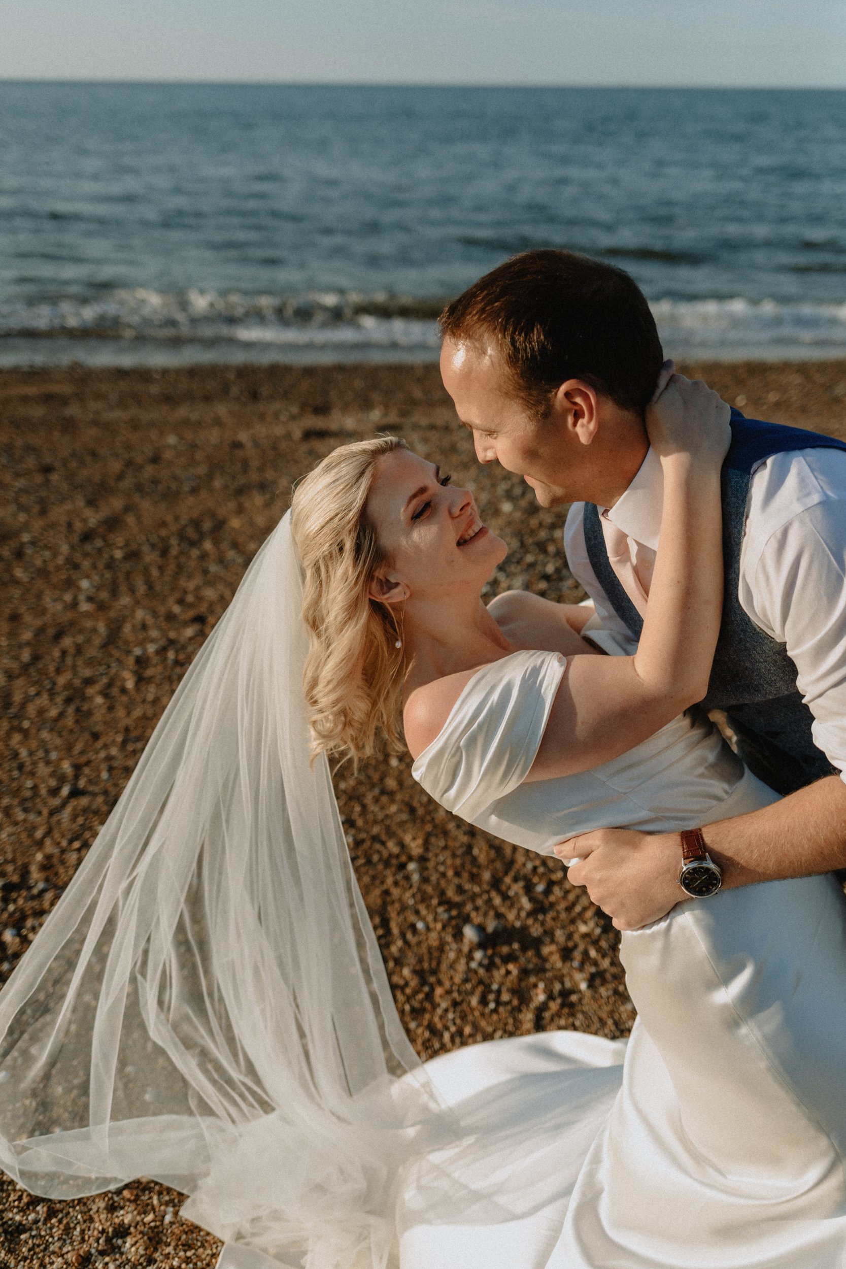 Barn_Drift_Norfolk_Beach_Wedding_Photographer_EstherWild-547.jpg