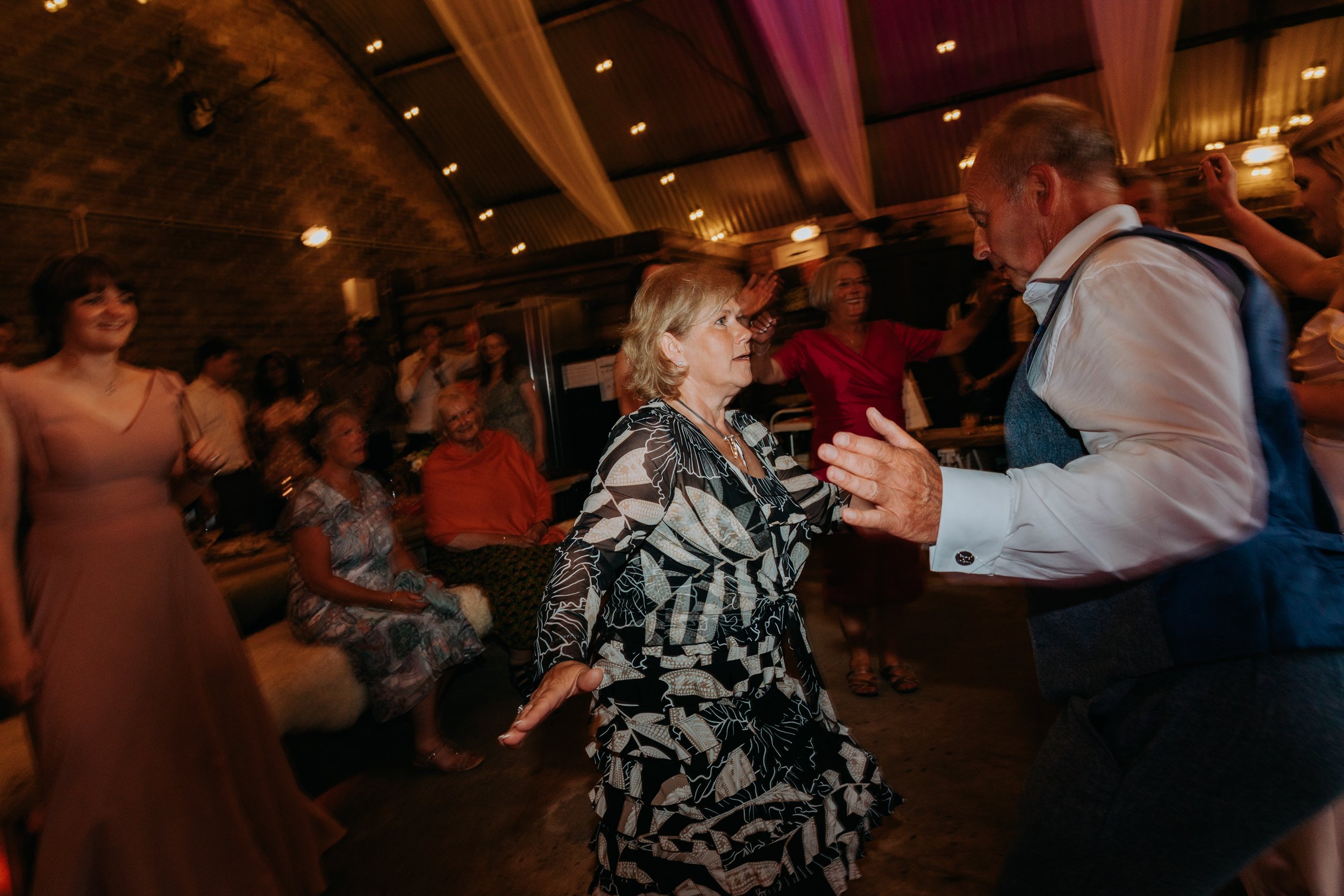 Barn_Drift_Norfolk_Beach_Wedding_Photographer_EstherWild-661.jpg