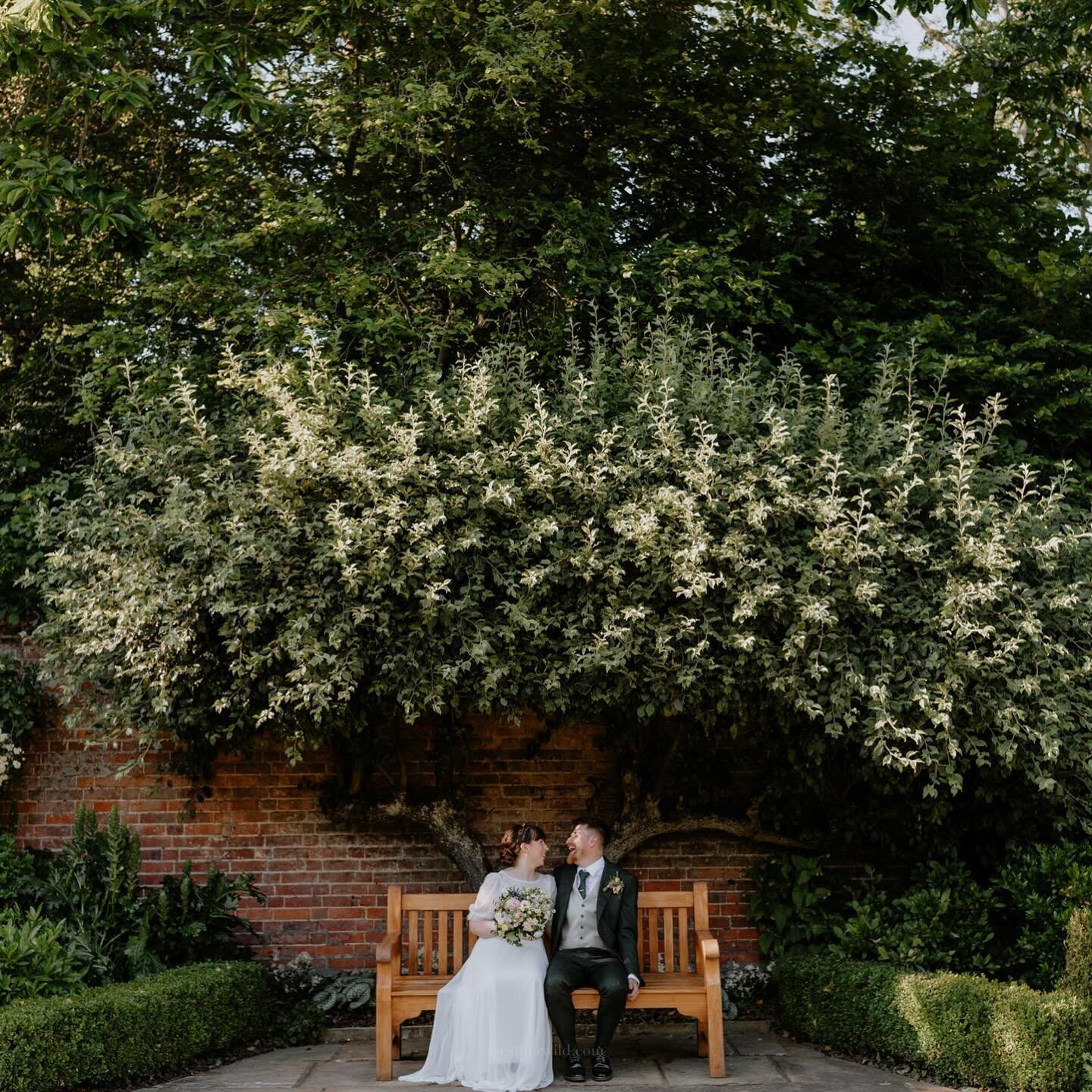 ✨ new blog ✨ 
M A T T + E M I L Y
When your bride and groom have brand new matching wedding trainers ready to change into later, you know your day will be So. Much. Fun! Matt &amp; Emily had games, dancing, sweet toasts, bubbles and laughter&hellip; 