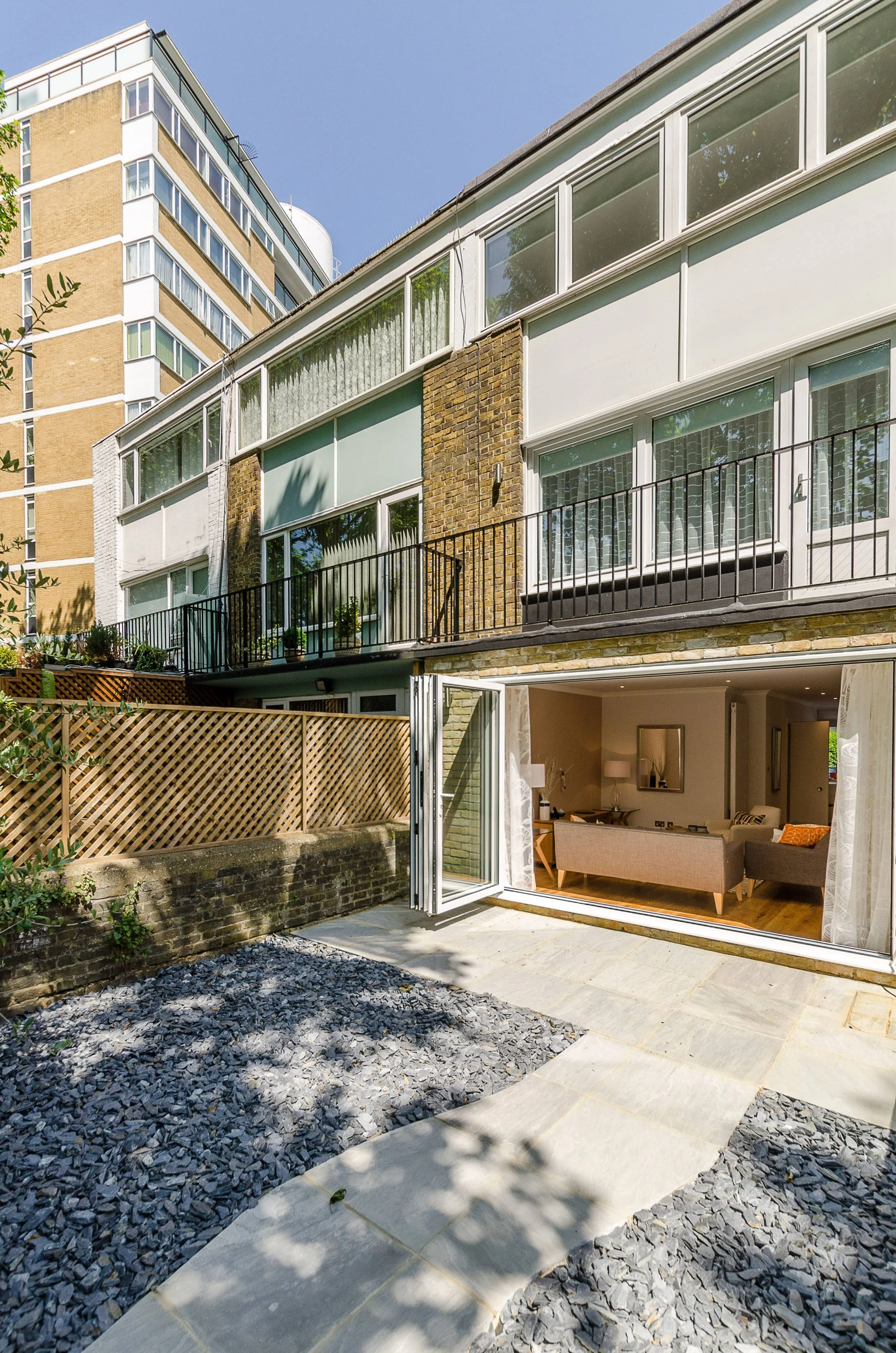 2015-16 Telford Terrace, London SW1