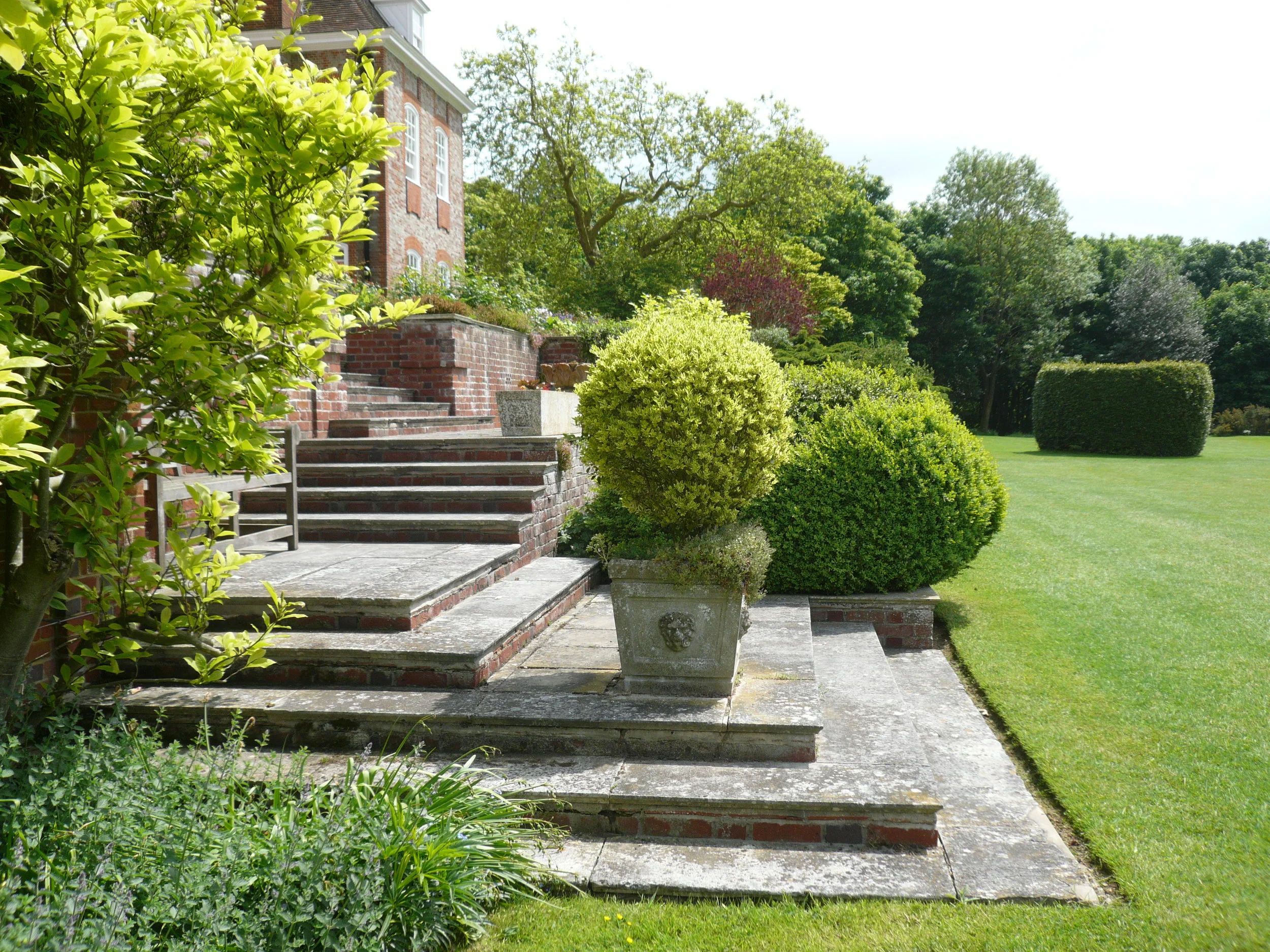 Gardens Lutyens_ & Jekyll.JPG