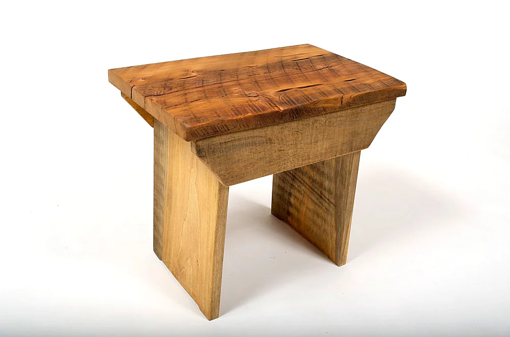 Short Bench // Banc court
