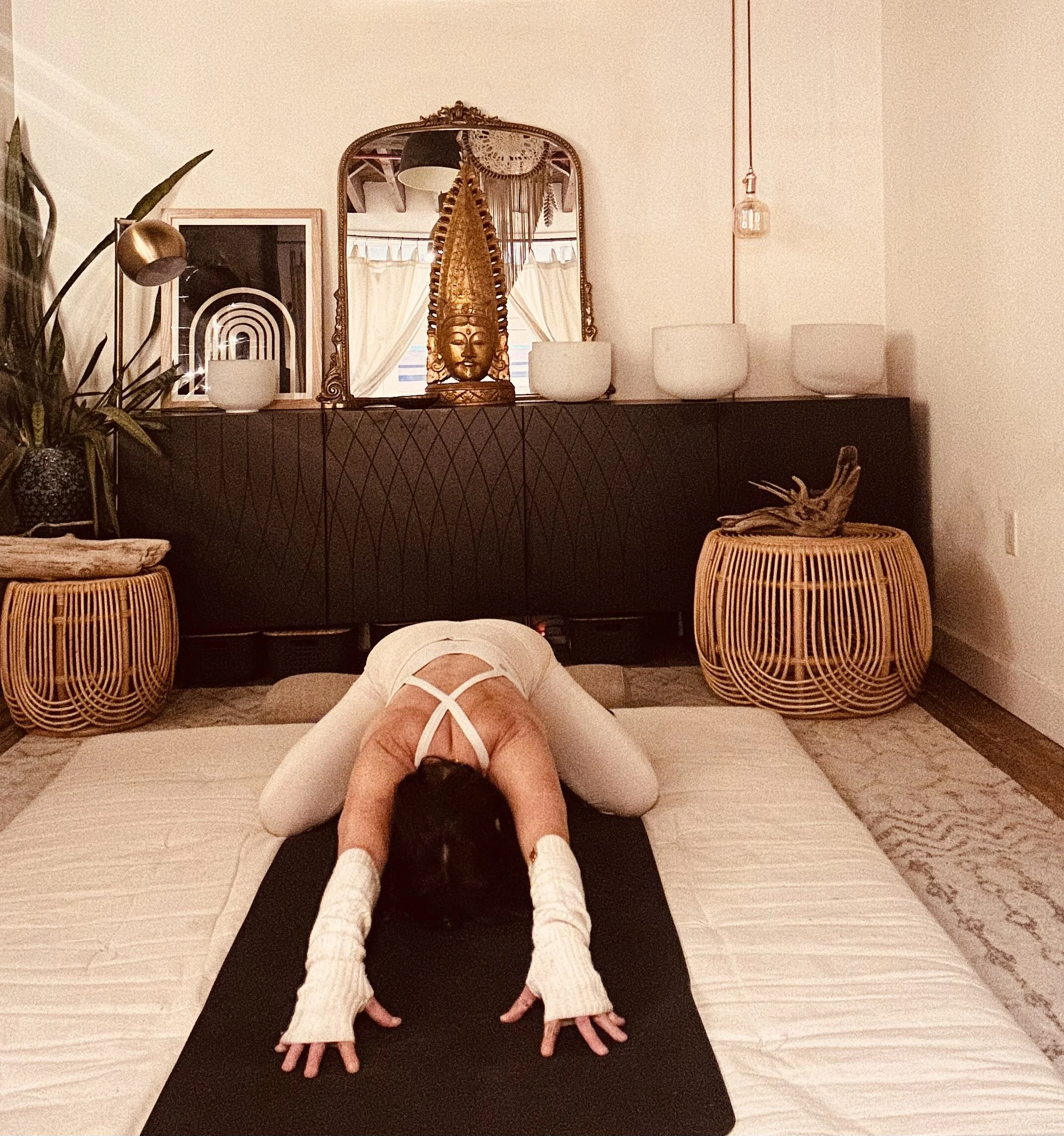 wide child pose/yin yoga