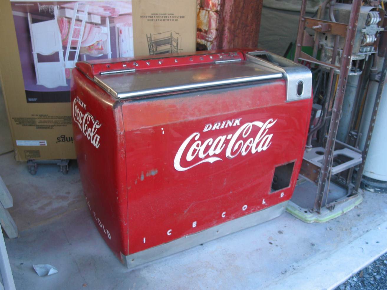 Coke Machine.JPG