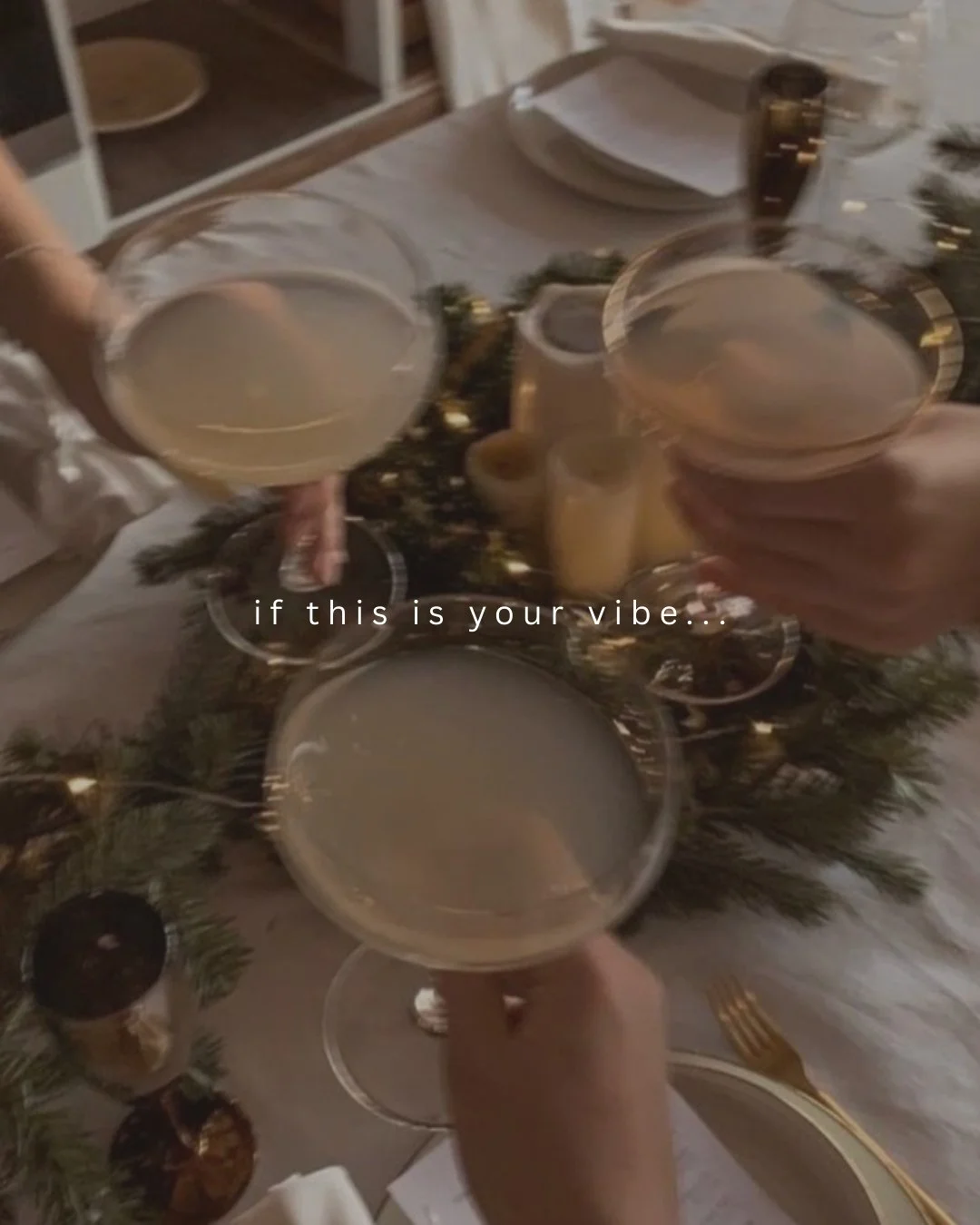 Get ready to bring out the Bubbly - our celebratory scent! Perfect for special occasions &amp; ringing in the New Year! 🥂⁠
Shop Bubbly in the link in our bio!⁠
⁠
Cheers to a busy holiday season &amp; to YOU, our loyal Aura Candles customers! 🤍