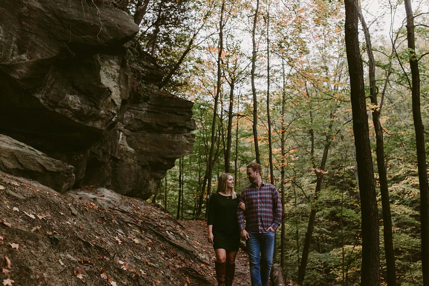 CopperRed_Photography_engagement-forest-photos.jpg