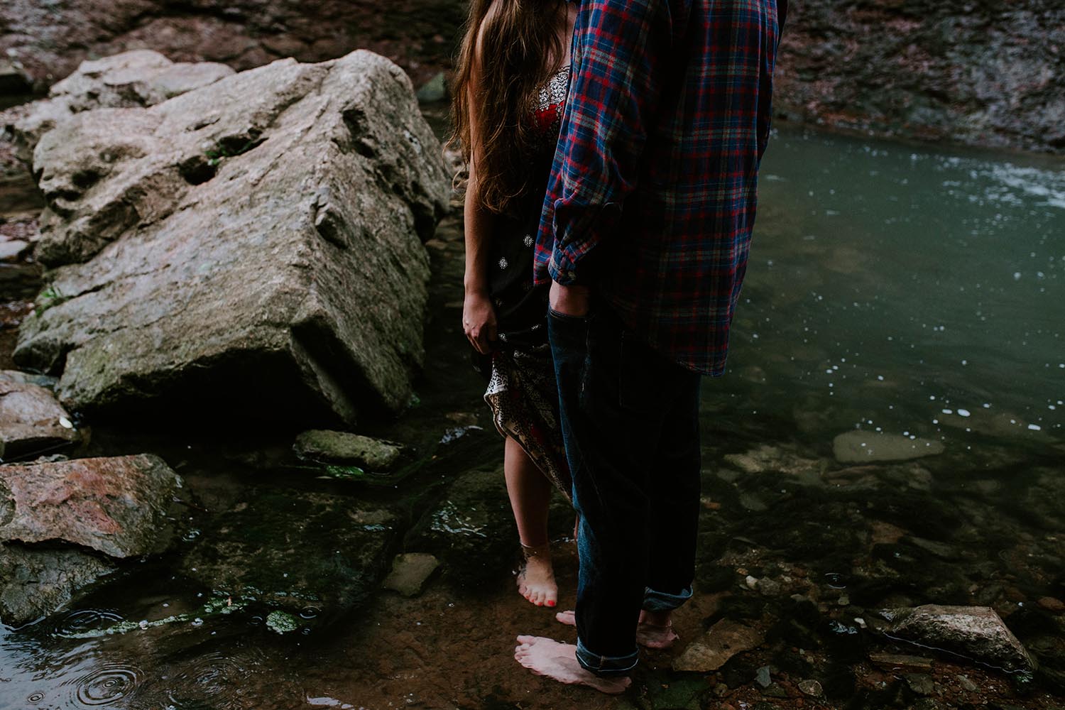 waterfall-engagement-photos-chedoke-copperred-photography.jpg