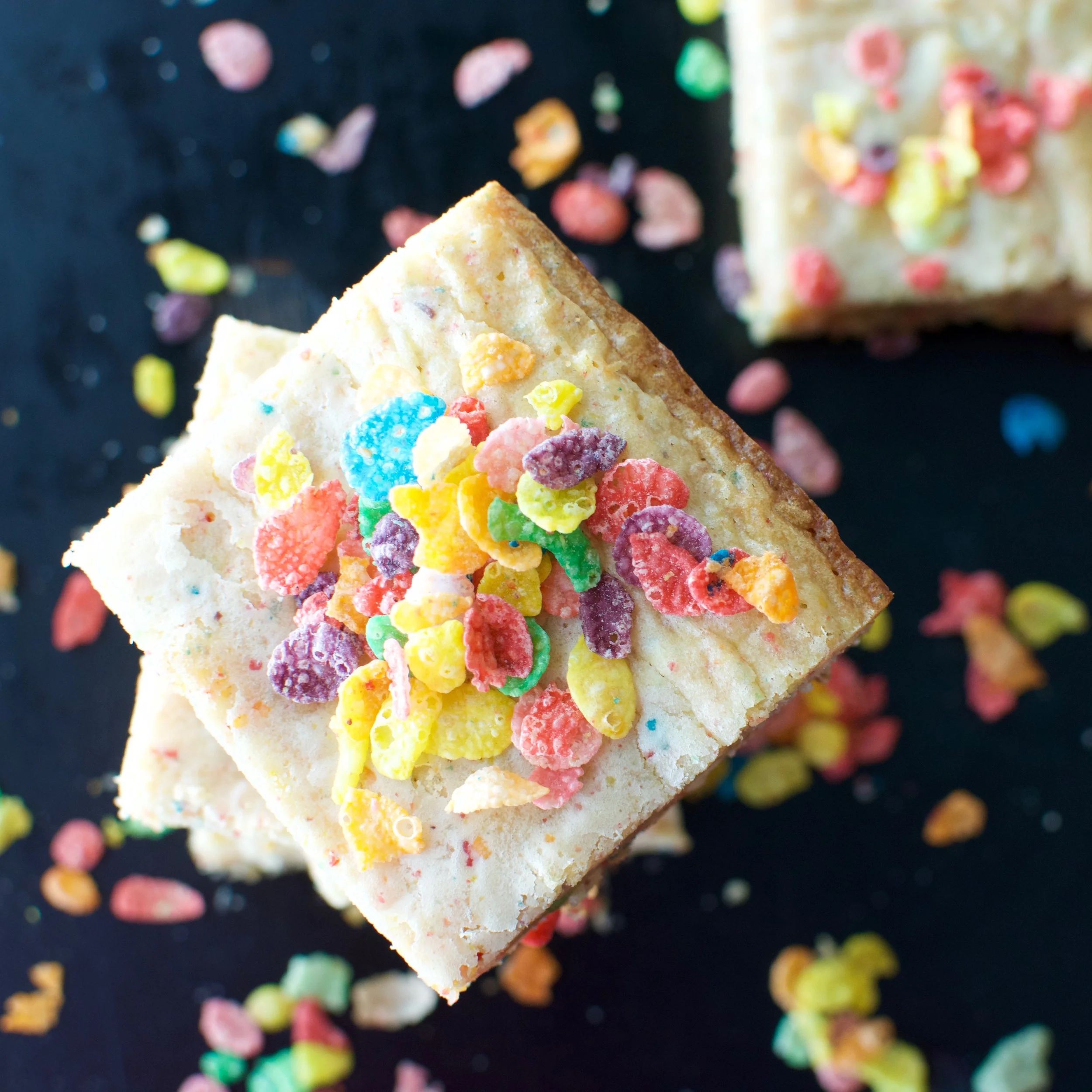 White Chocolate Fruity Pebbles Blondies