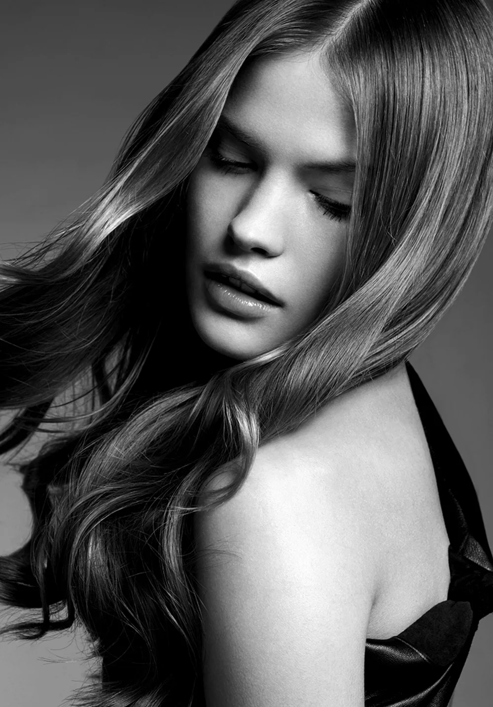 ELLE (D)