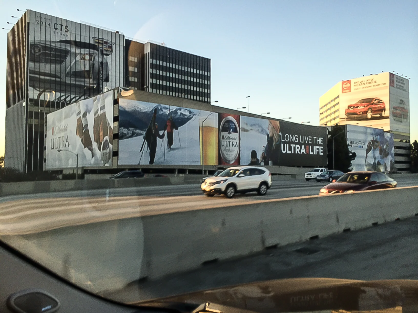 ULTRAOOH_3.jpg