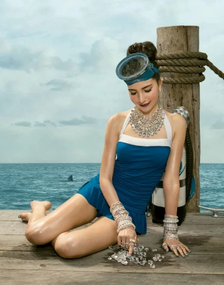 28289_05_necklaces_dock2_CMYK_Client.jpg