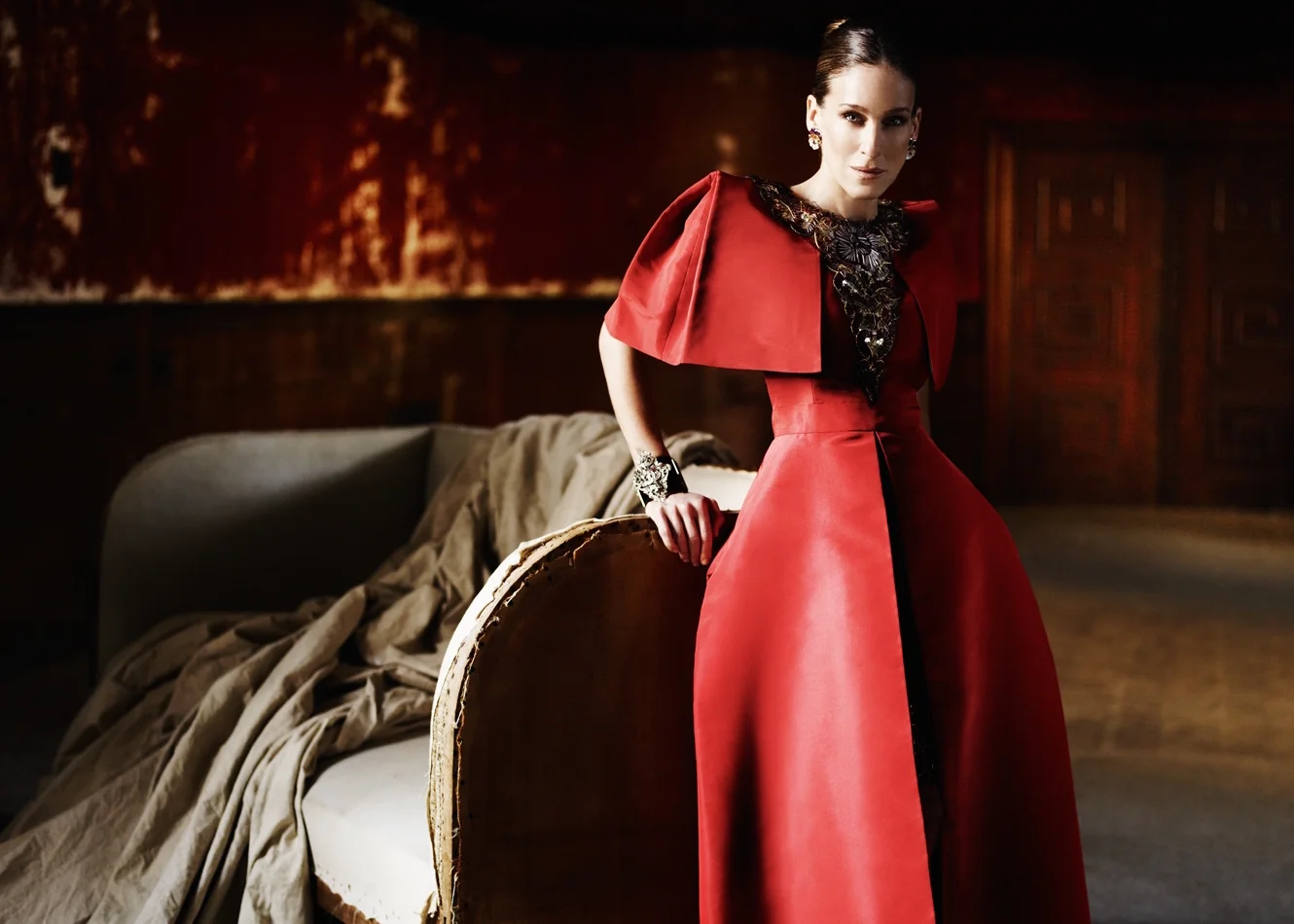 sara-dzhessika-parker-sarah-jessica-parker-by-testino-for-us-vogue-may-2010_7.jpg