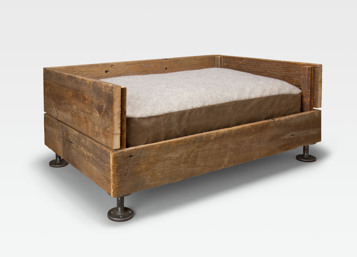 main-wood-bed-side-view.jpg