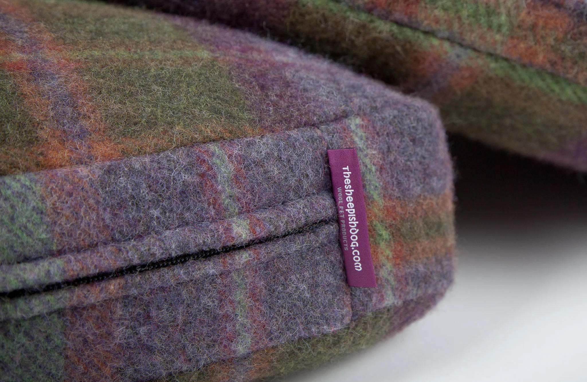 blanket-wool-closeup.jpg