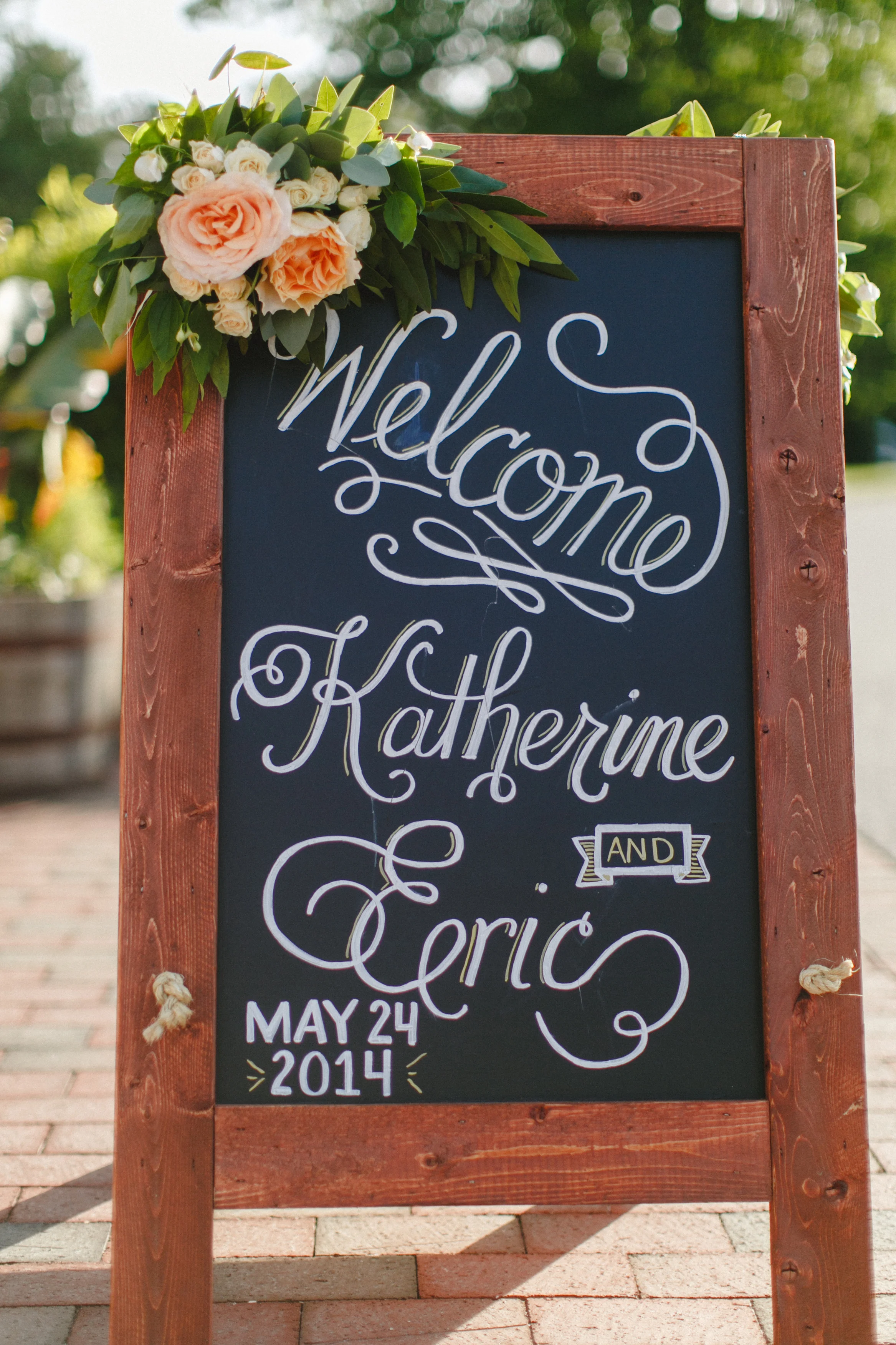 Featured: Style Me Pretty Photographer: Almond Leaf Studios