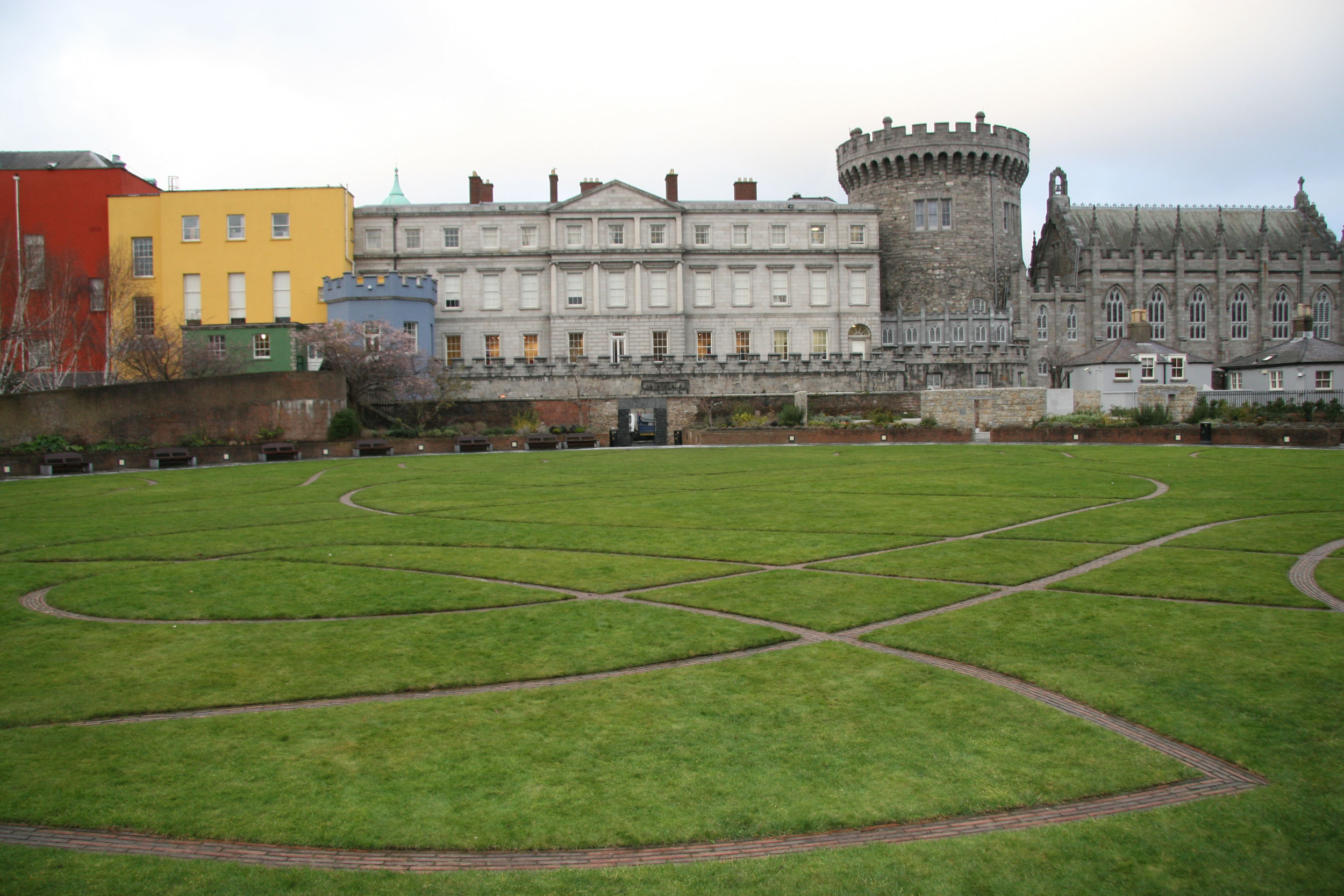    Black Pool &nbsp; &nbsp; &nbsp; &nbsp; &nbsp; &nbsp; &nbsp; &nbsp; &nbsp; Dublin Castle  