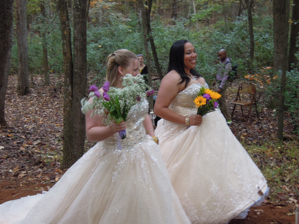 The setting was Het Landaus in Pittsboro, Christina's parents' home and wedding venue.