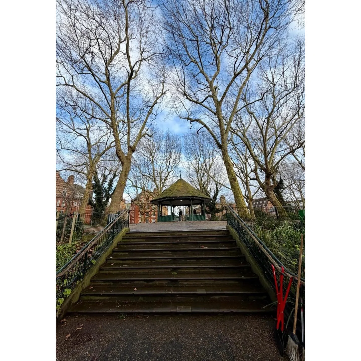 Volunteer Workdays:13th February '26.

Cold &amp; wet

With: Bernadette, Henrietta, Victoria, Andy, Charlie &amp; Jean.

Jean &amp; Andy litter picked. 

Gutters and steps were swept.  Charlie &amp; Lucy got more leaves  out of beds. Pam trimmed ivy 