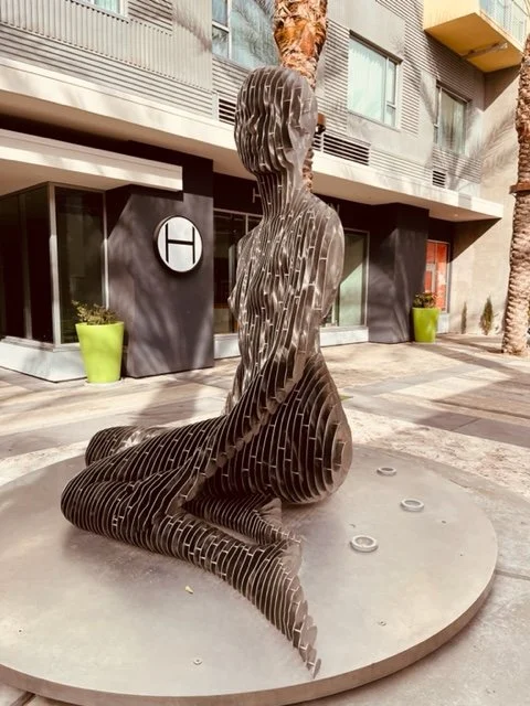 This sculpture of steel plates is see-through from the right vantage point
