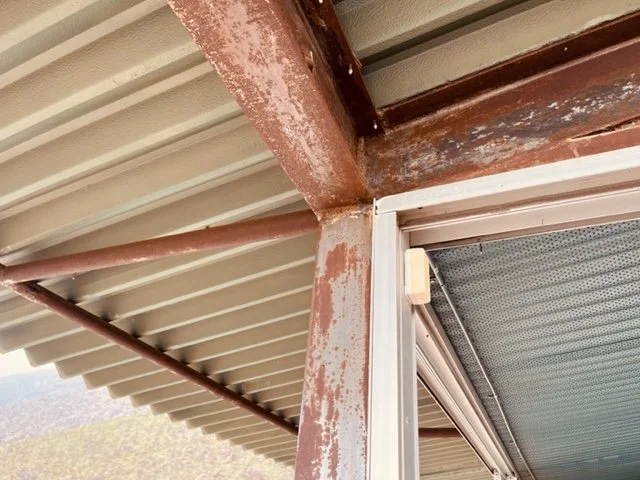 Welded post and beam connection