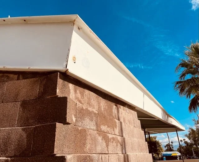 Interesting corner condition for concrete block