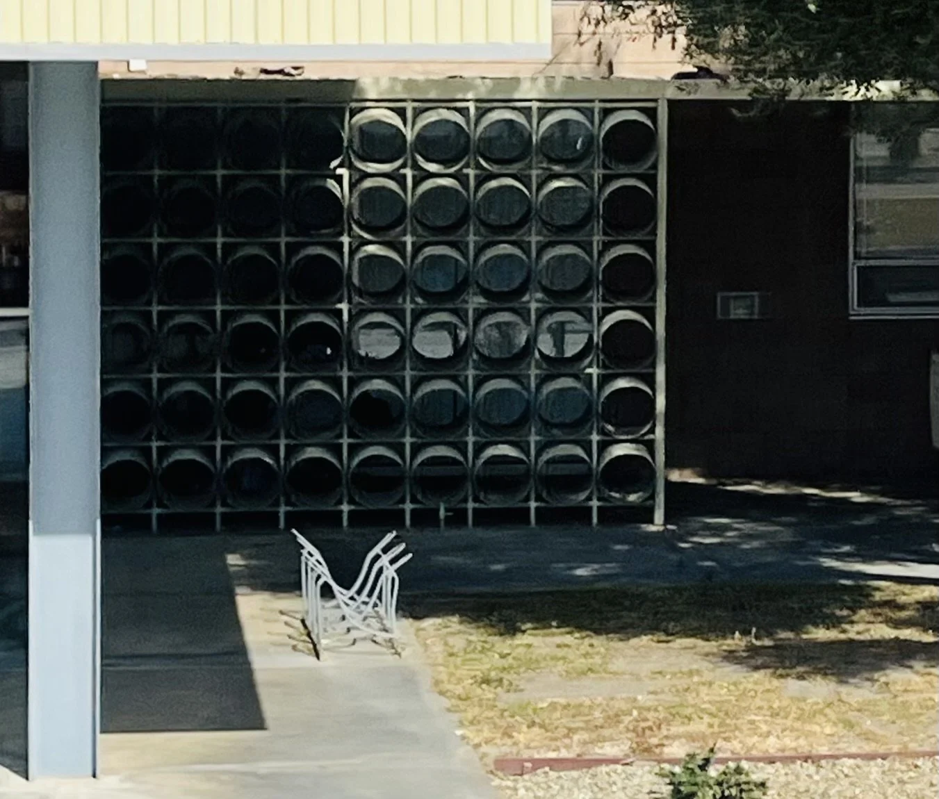 Creative wall screen with tubes