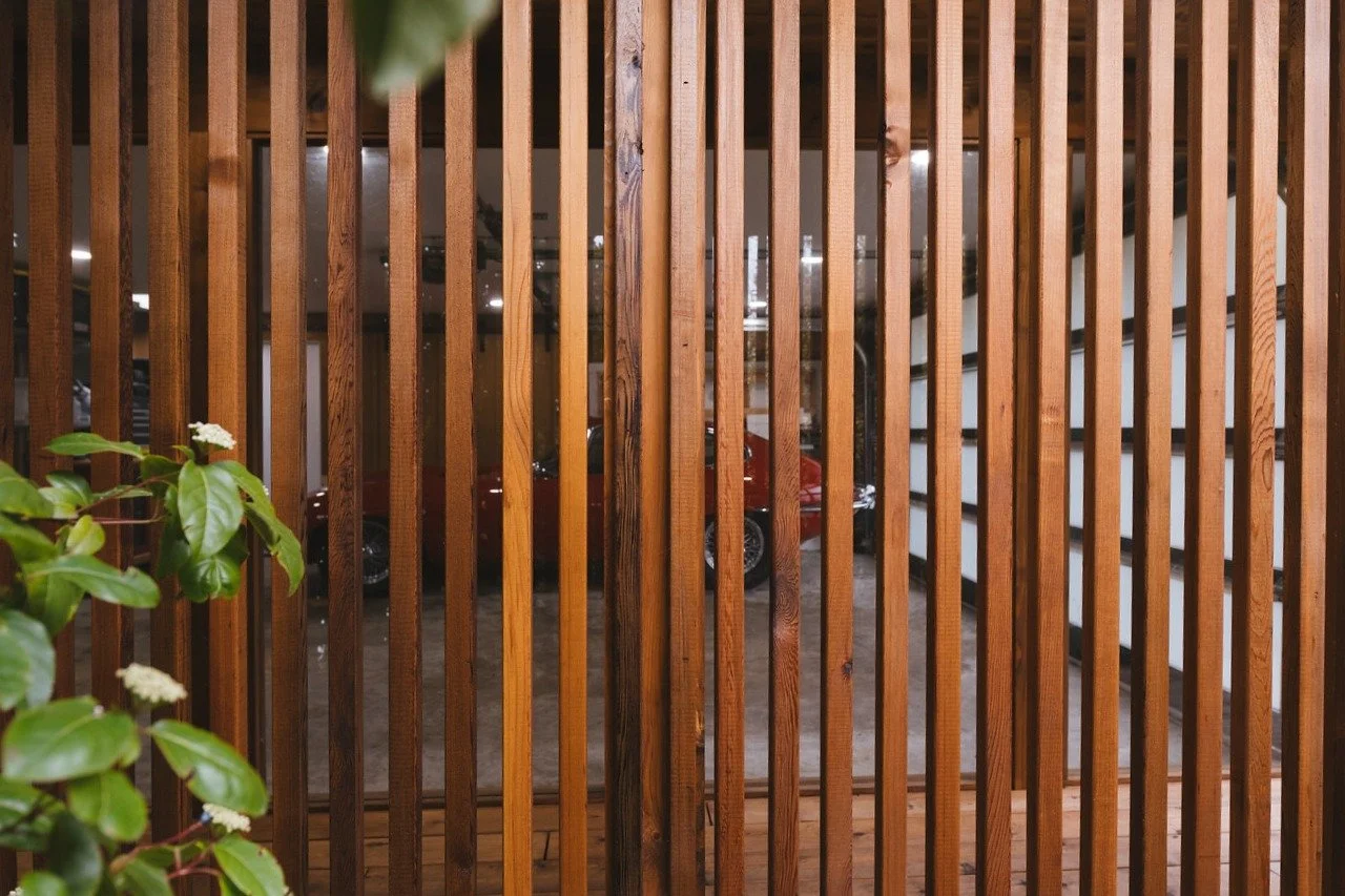 mid-century garage (2).jpg