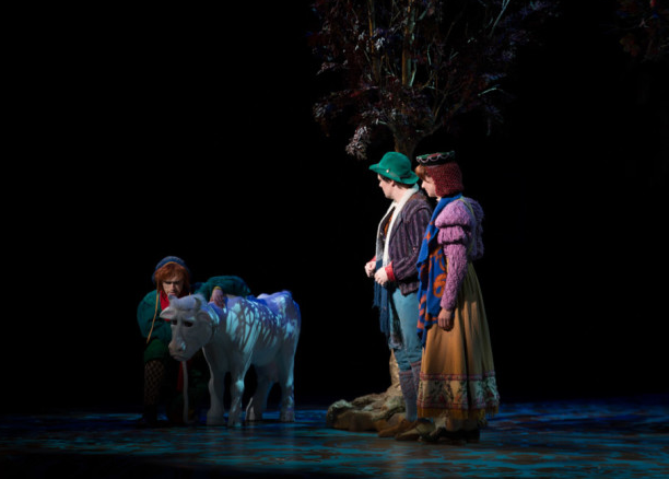 Tyler Jones, Jim Stanek, and Stephanie Gibson (Os Galindo).