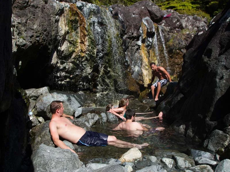 hot-springs-cove-tofino-5.jpg