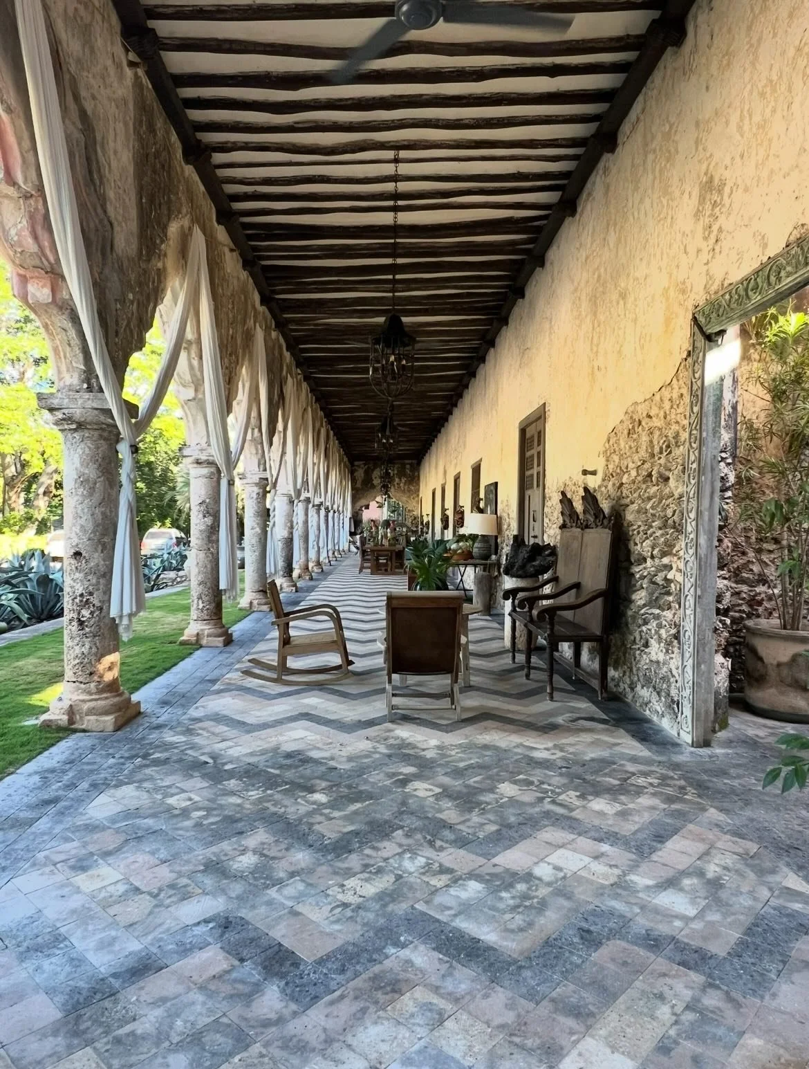 Jenny, who started the studio in 2009 (the same year Jeff and Jenny tied the knot! Caution to the wind!) had a busy year of travels and celebrations.  She was fortunate enough to travel to two regions in Mexico, bookending Mexico City in February and