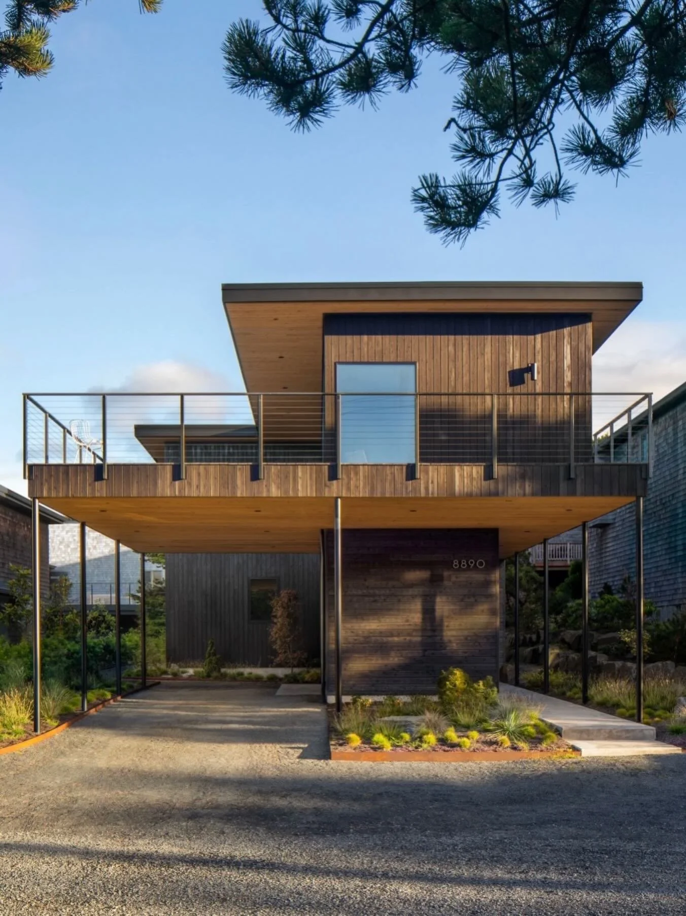 #spindriftmanzanita is a retreat for a busy Portland-based family, the architecture captures unexpected ocean views and ample outdoor living space on a petite lot just south of Manzanita&rsquo;s main drag. 

Architecture and Interiors @theguggenheims