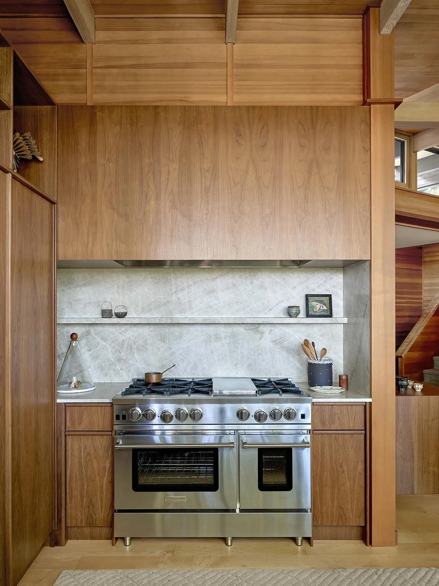 Greenleaf kitchen, located in an original John Storrs residence.

Construction @don_tankersley_co
Photo @lukeandmalloryspaces