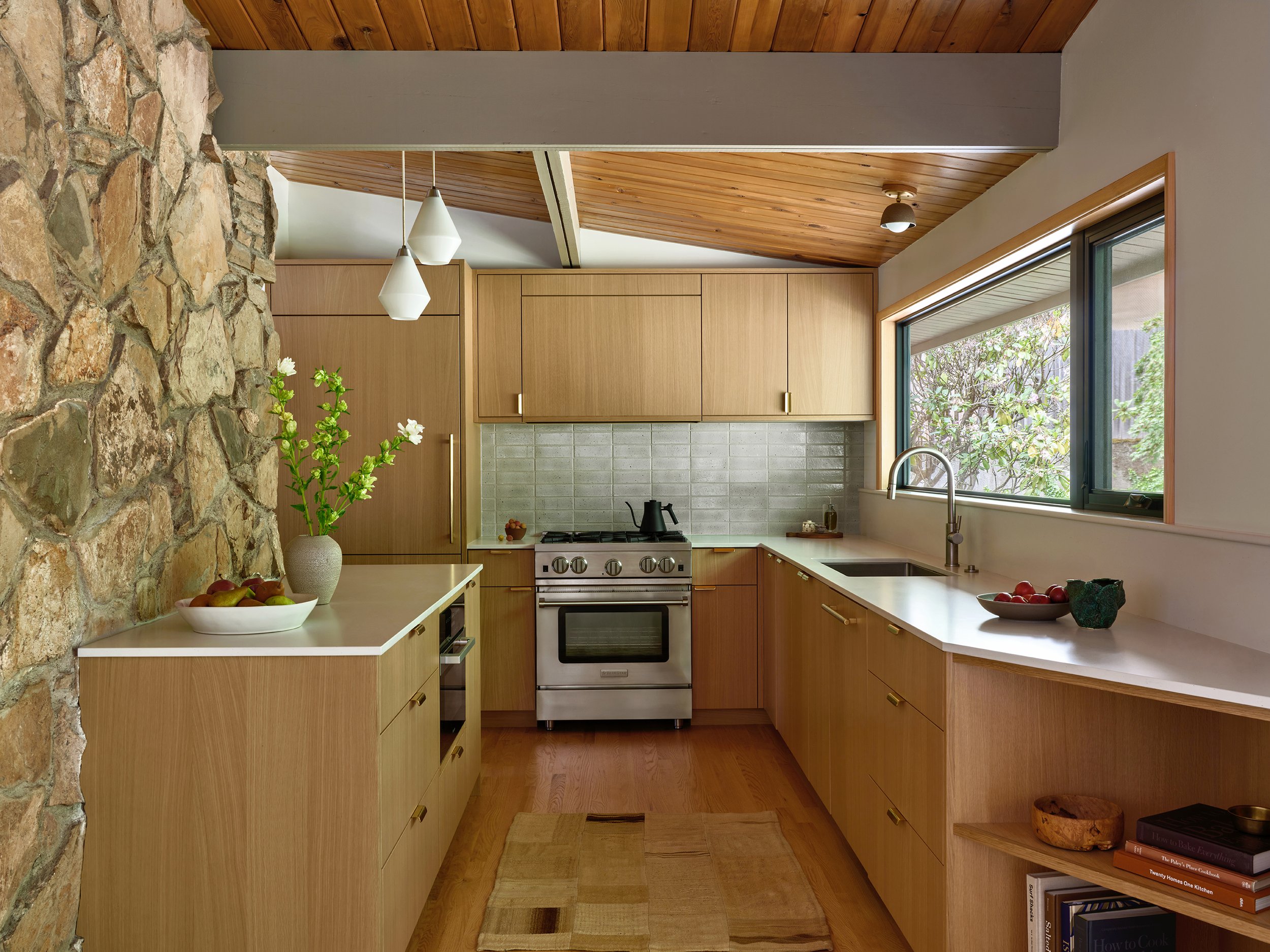Guggenheim Architecture Portland_Hillsdale Kitchen.jpg