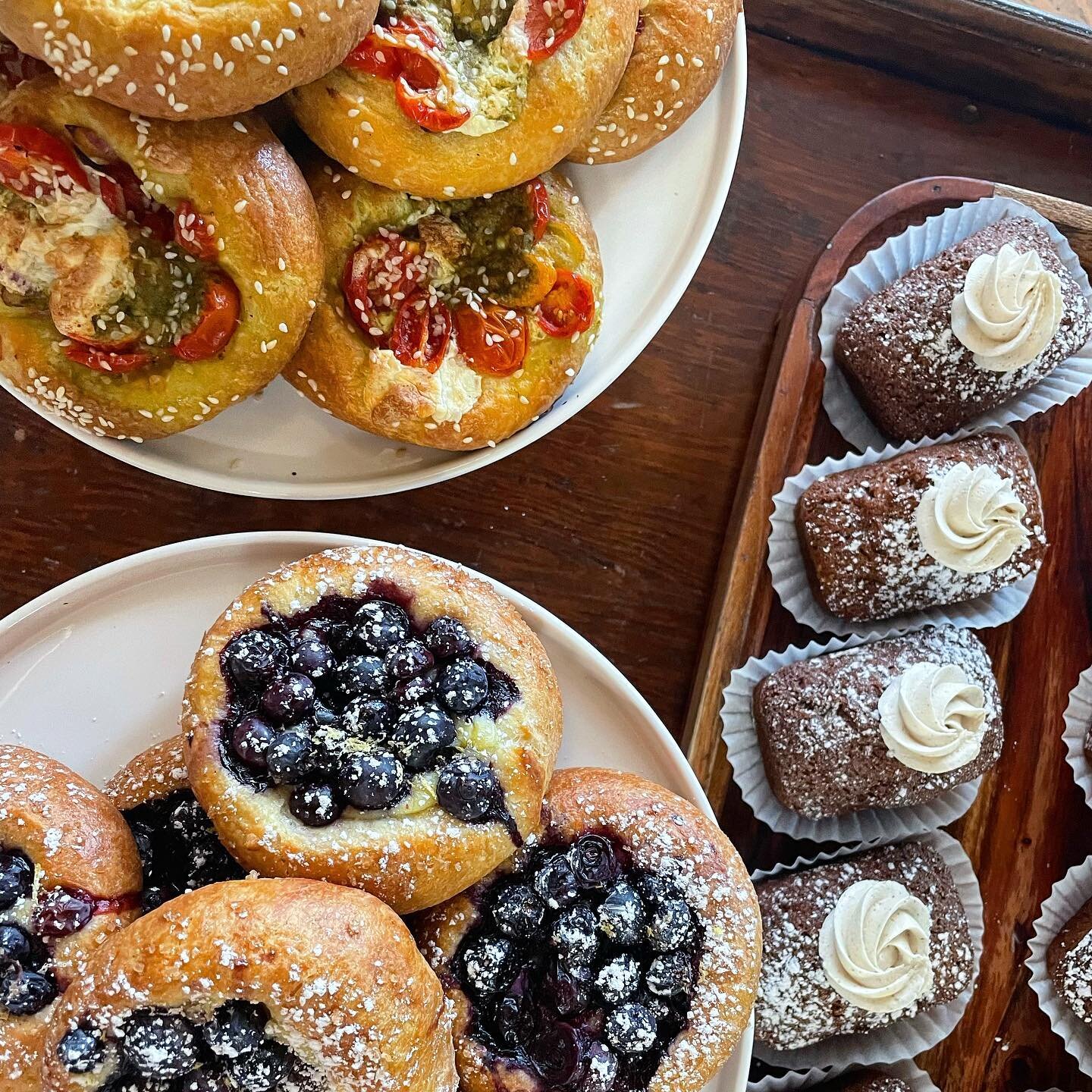 JERSEY Fresh Summertime at Erie!! One more week before we close for summer break 8/15-8/30 🦋💙 be sure to visit before then to stock up 🥰 #brioche #bleuberry #pesto #zucchini #cherrytomatoes