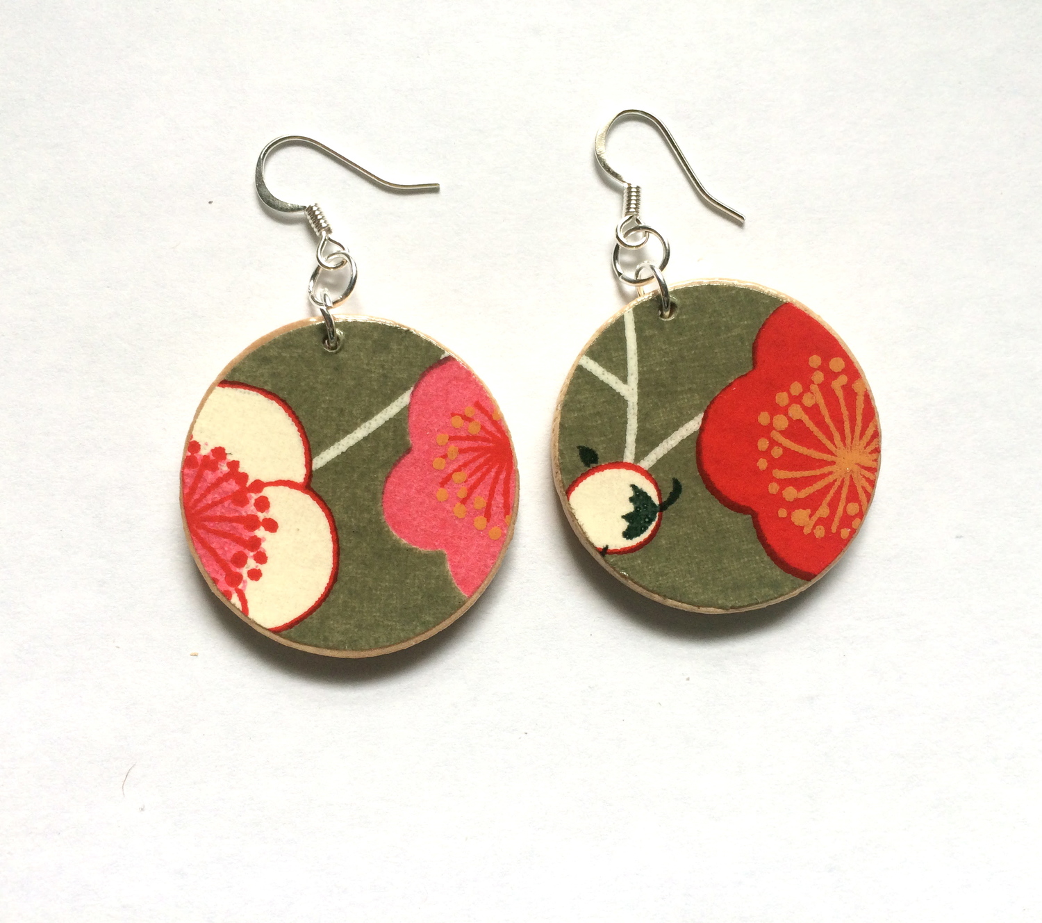 Creative and Appealing Paper Earrings - Cléo's Origami