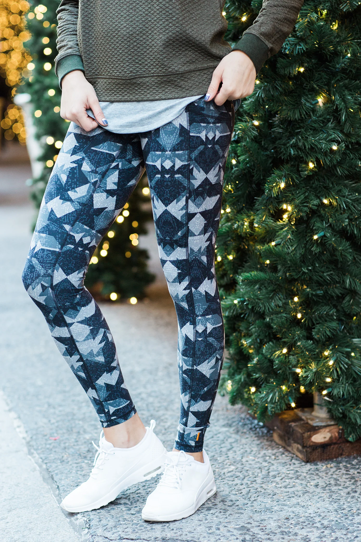 lucy-printed-pocket-legging.jpg