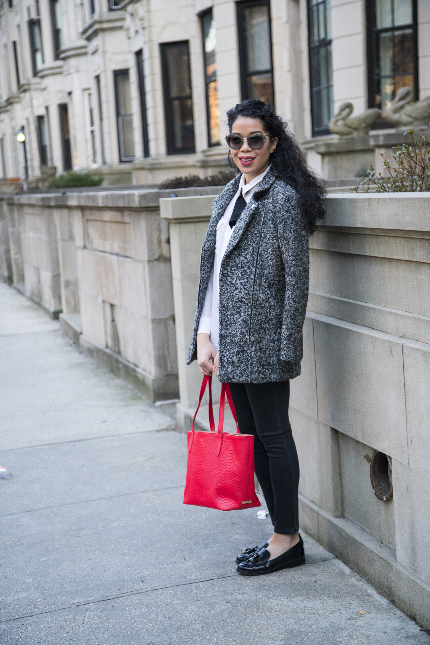 neon_red_gigi_spring_tote.jpg