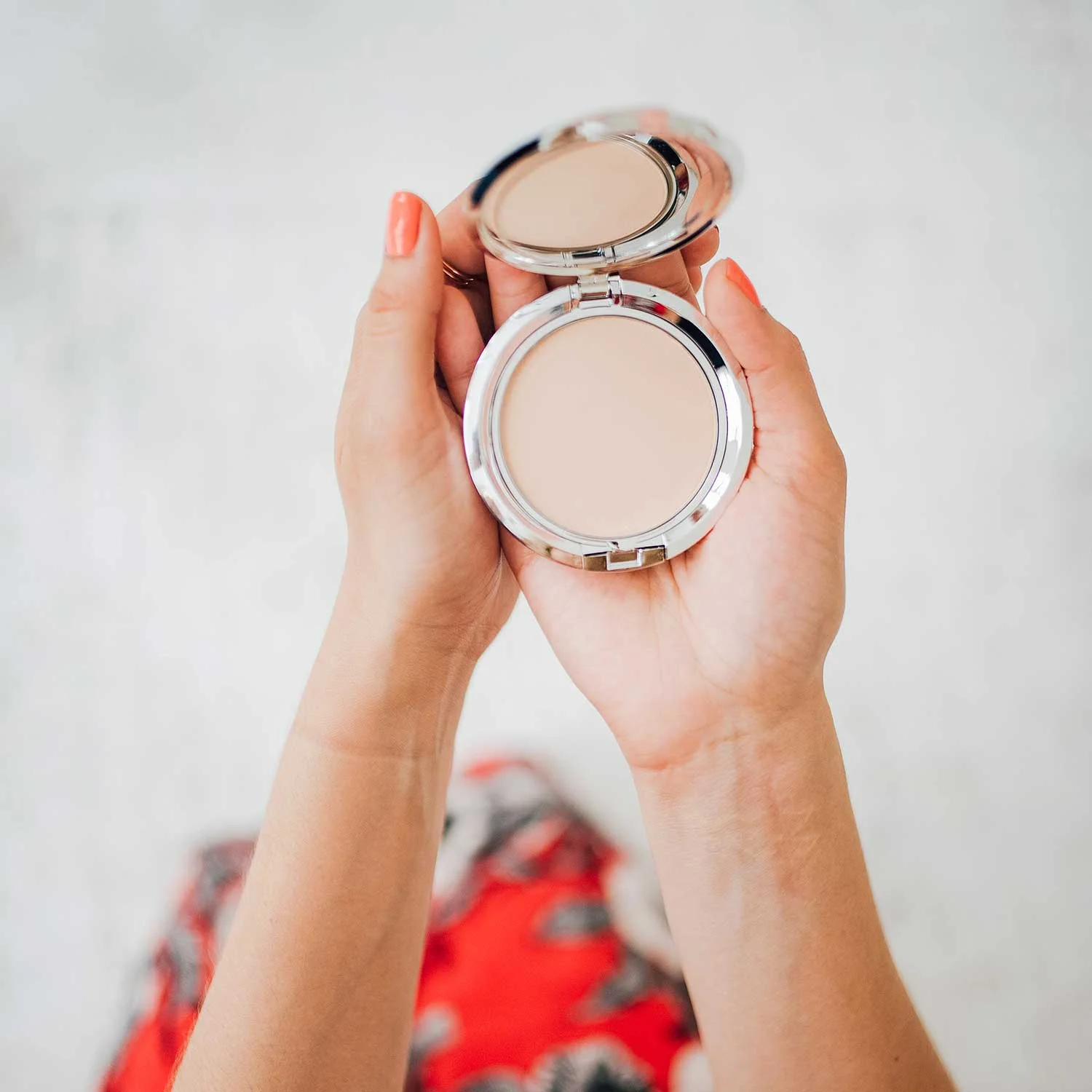 tigi-cosmetics-powder-foundation-review.jpg