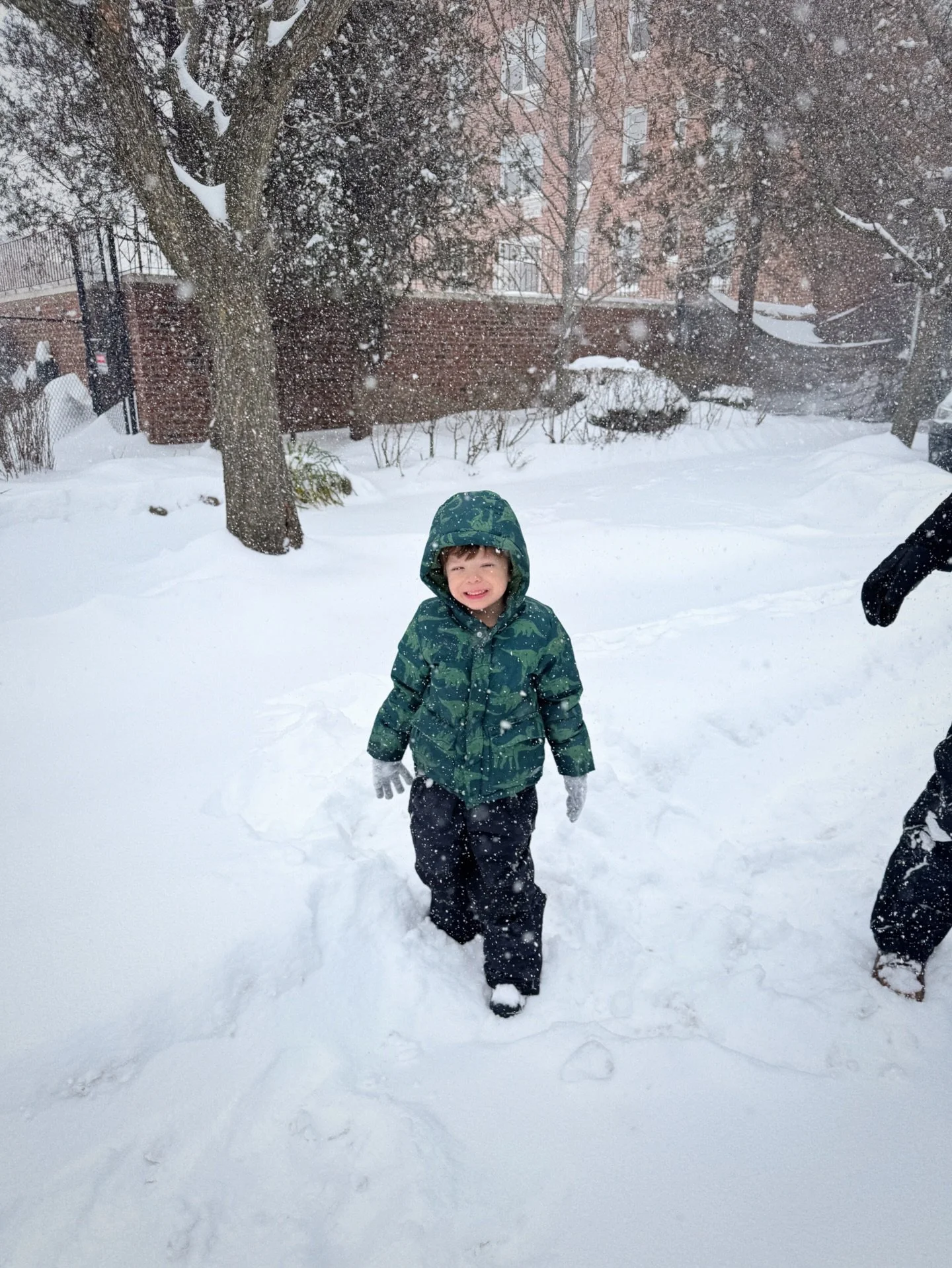 3/52 weekly round-up 🤍 everything feels dystopian but we&rsquo;re still here. #bitsandpieces #aileenIRL